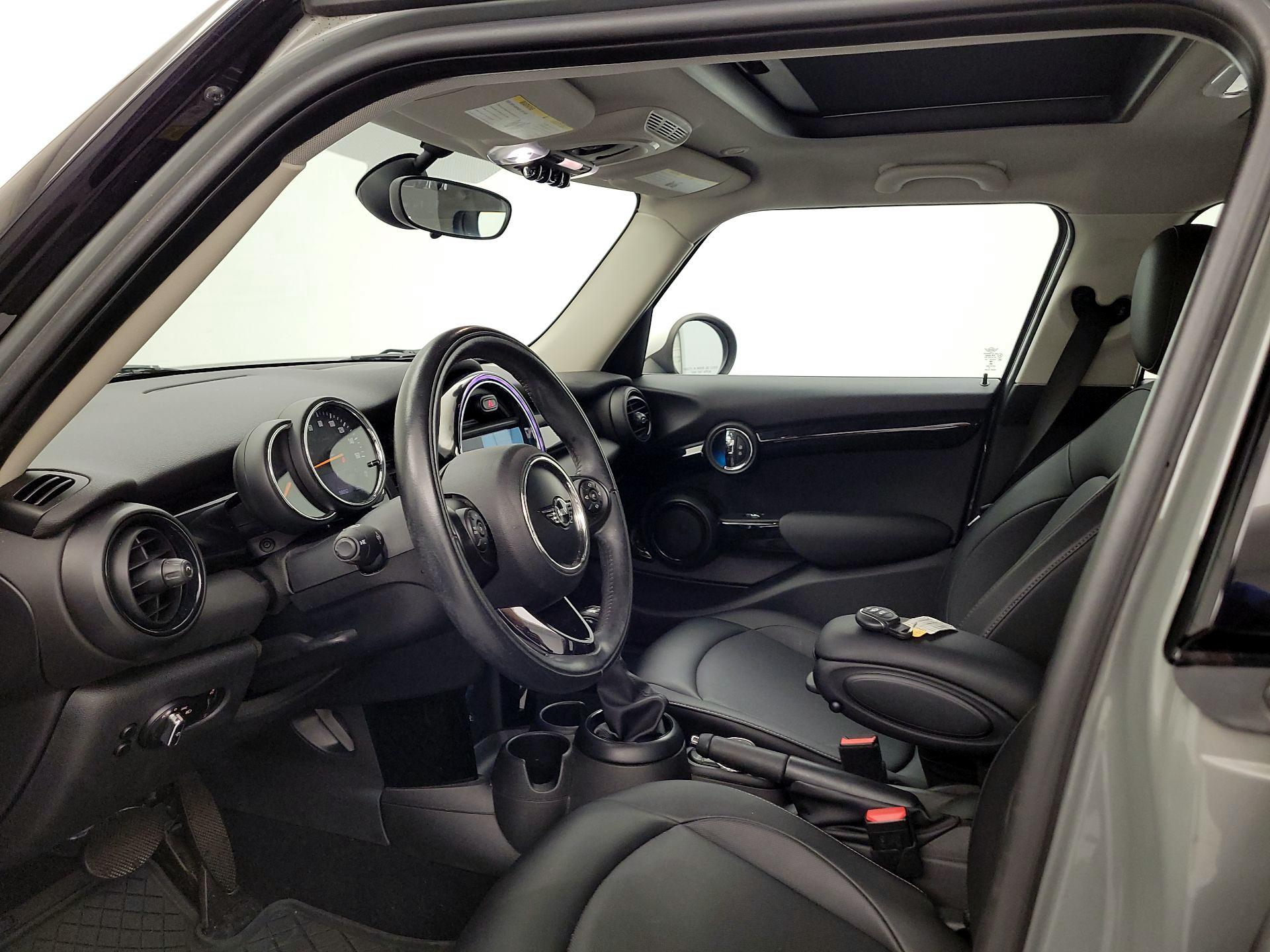 Thumbnail: 2019 MINI Cooper Hardtop - 11