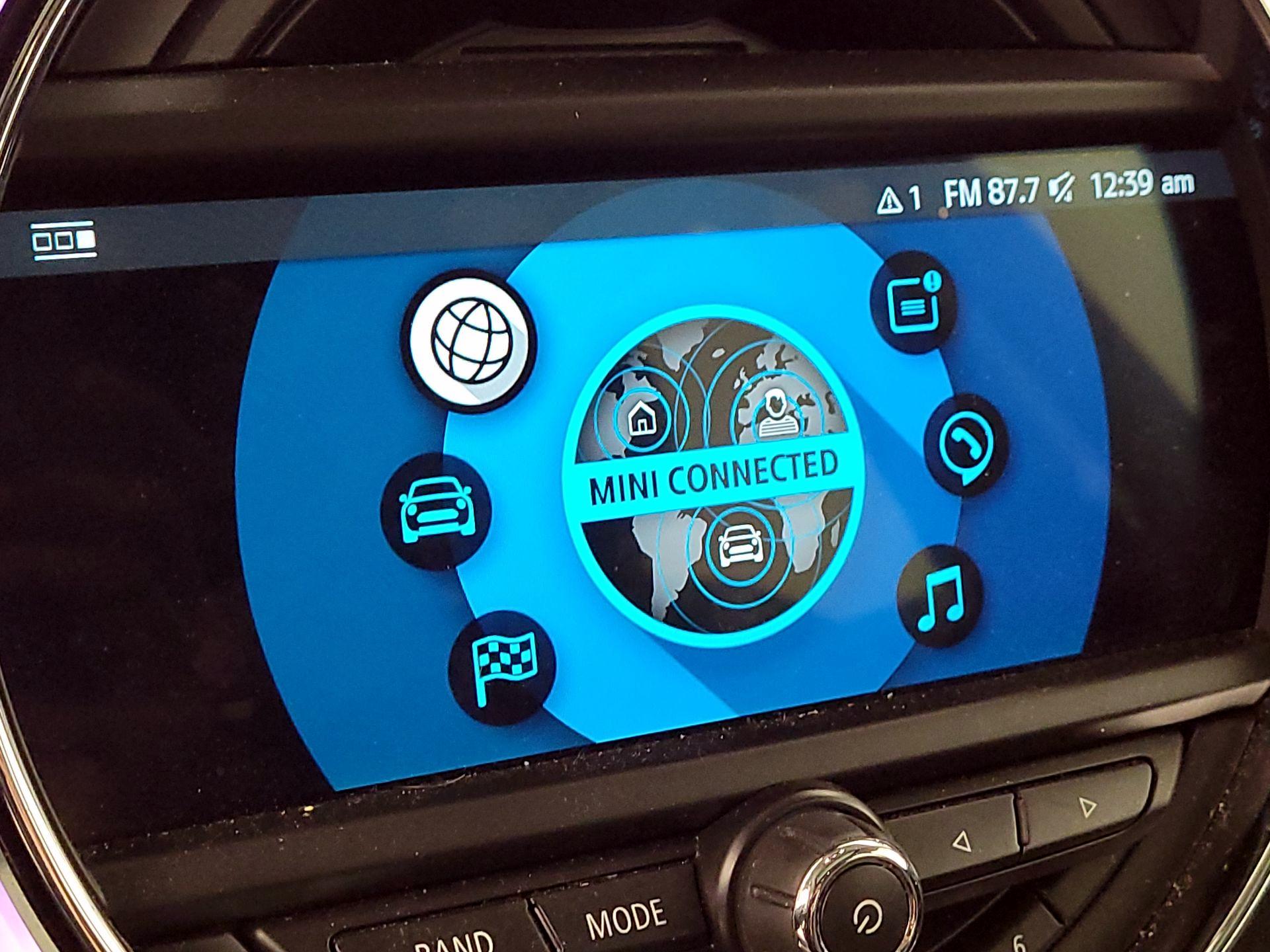Thumbnail: 2019 MINI Cooper Hardtop - 15