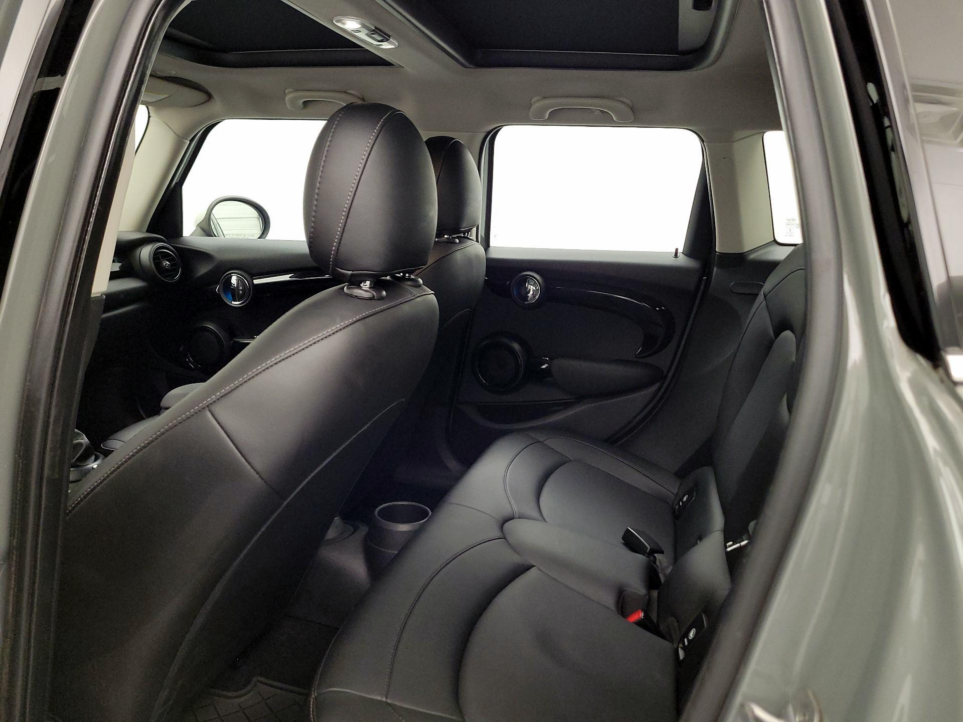 Thumbnail: 2019 MINI Cooper Hardtop - 19