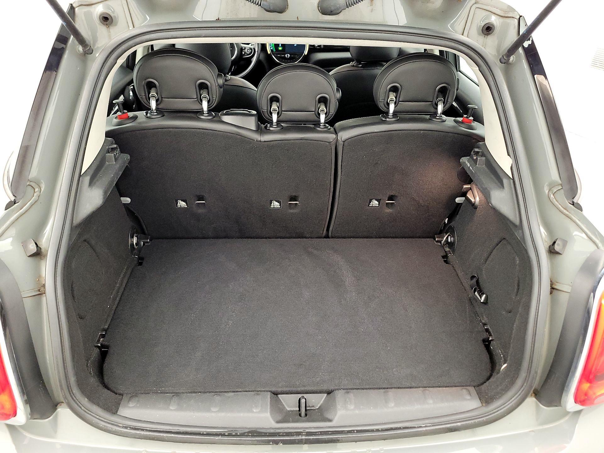 Thumbnail: 2019 MINI Cooper Hardtop - 20