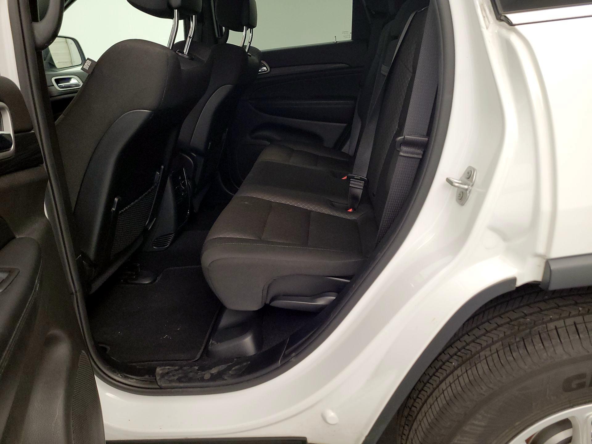 Thumbnail: 2020 Jeep Grand Cherokee - 18