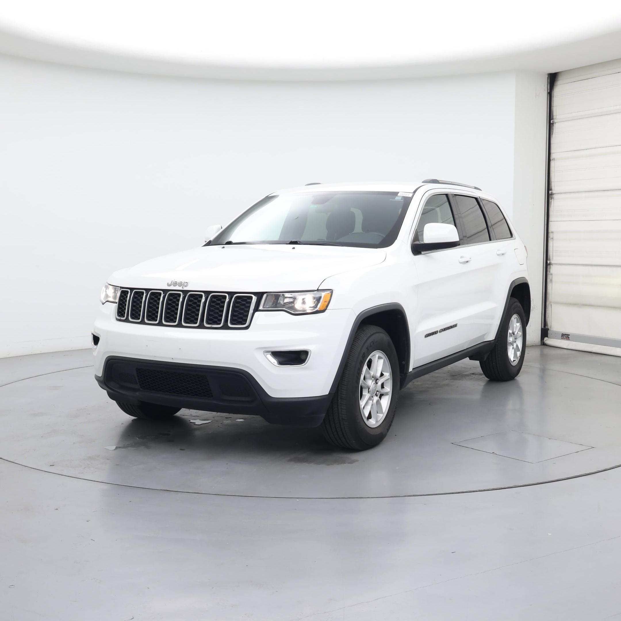 Thumbnail: 2020 Jeep Grand Cherokee - 4
