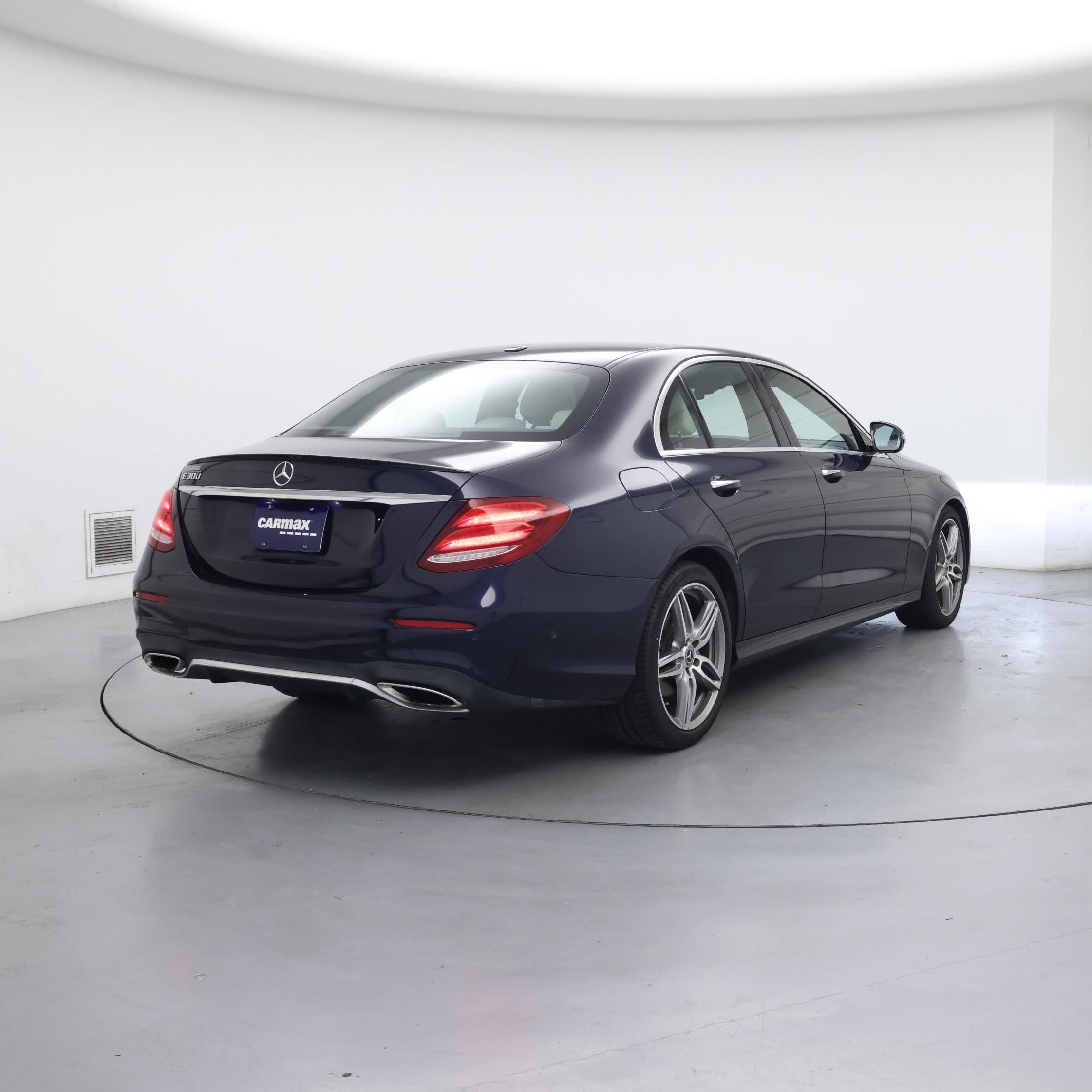 Thumbnail: 2019 Mercedes-Benz E-Class - 8