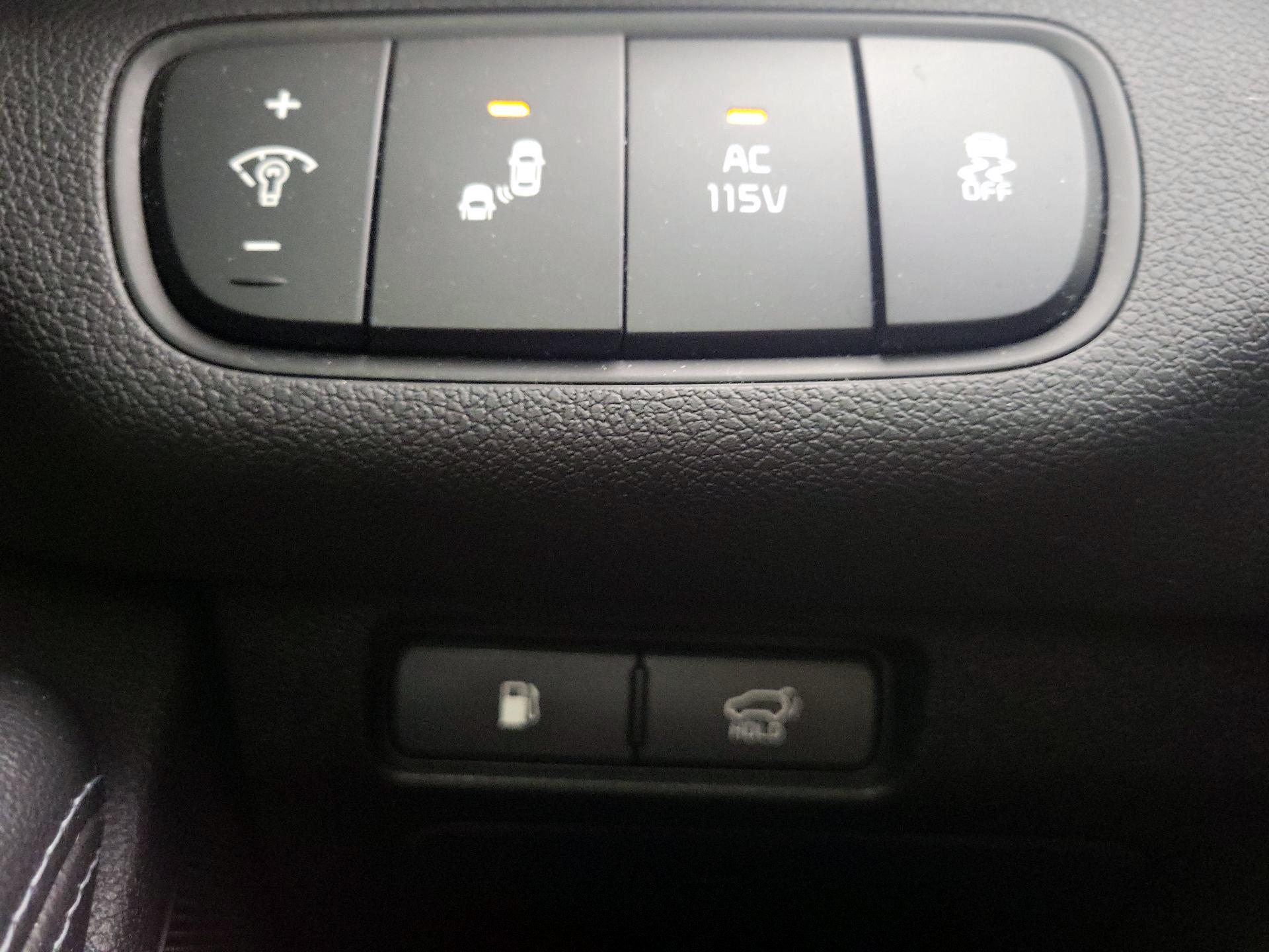 Thumbnail: 2016 Kia Sorento - 13