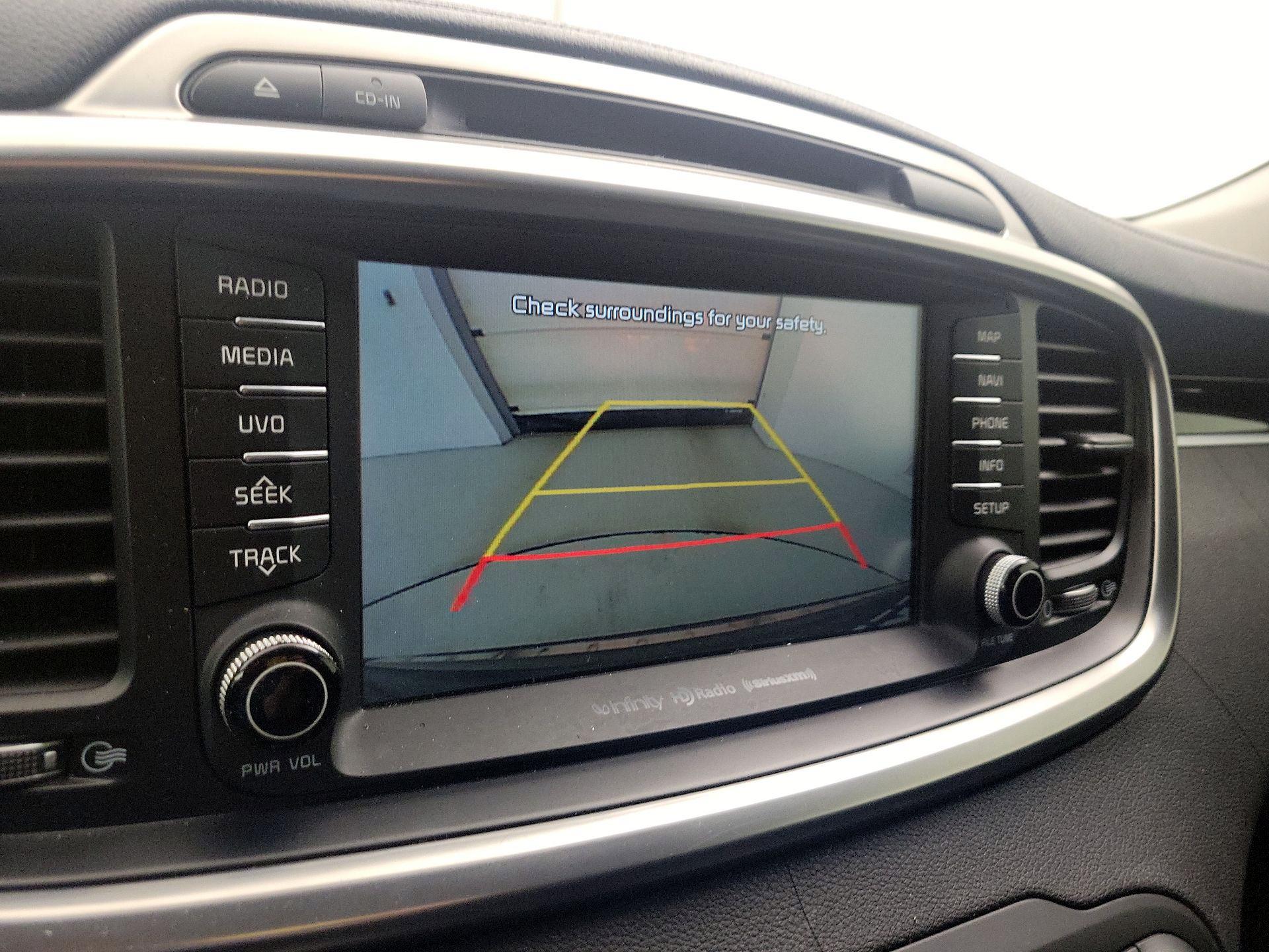 Thumbnail: 2016 Kia Sorento - 15