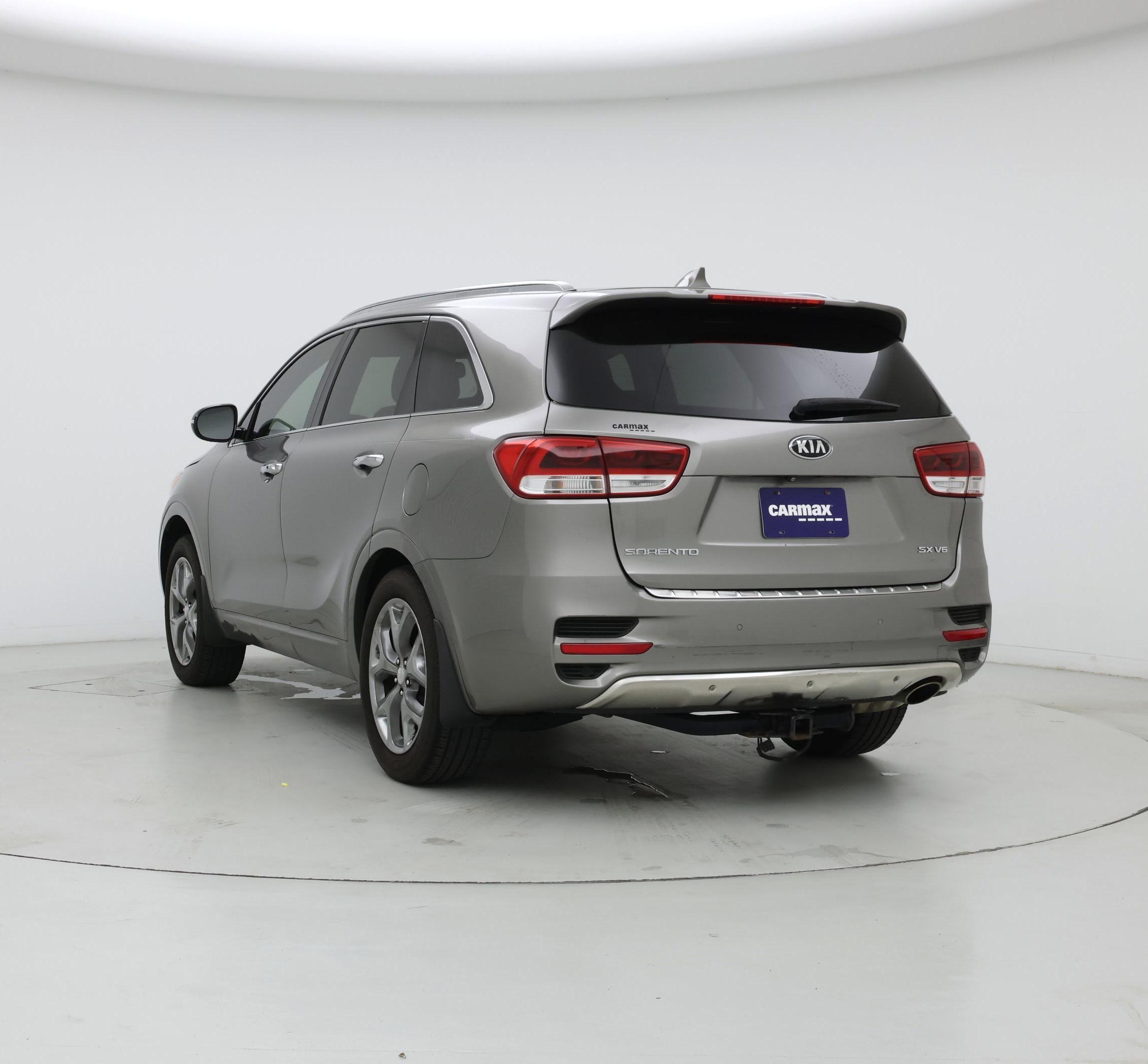 Thumbnail: 2016 Kia Sorento - 2