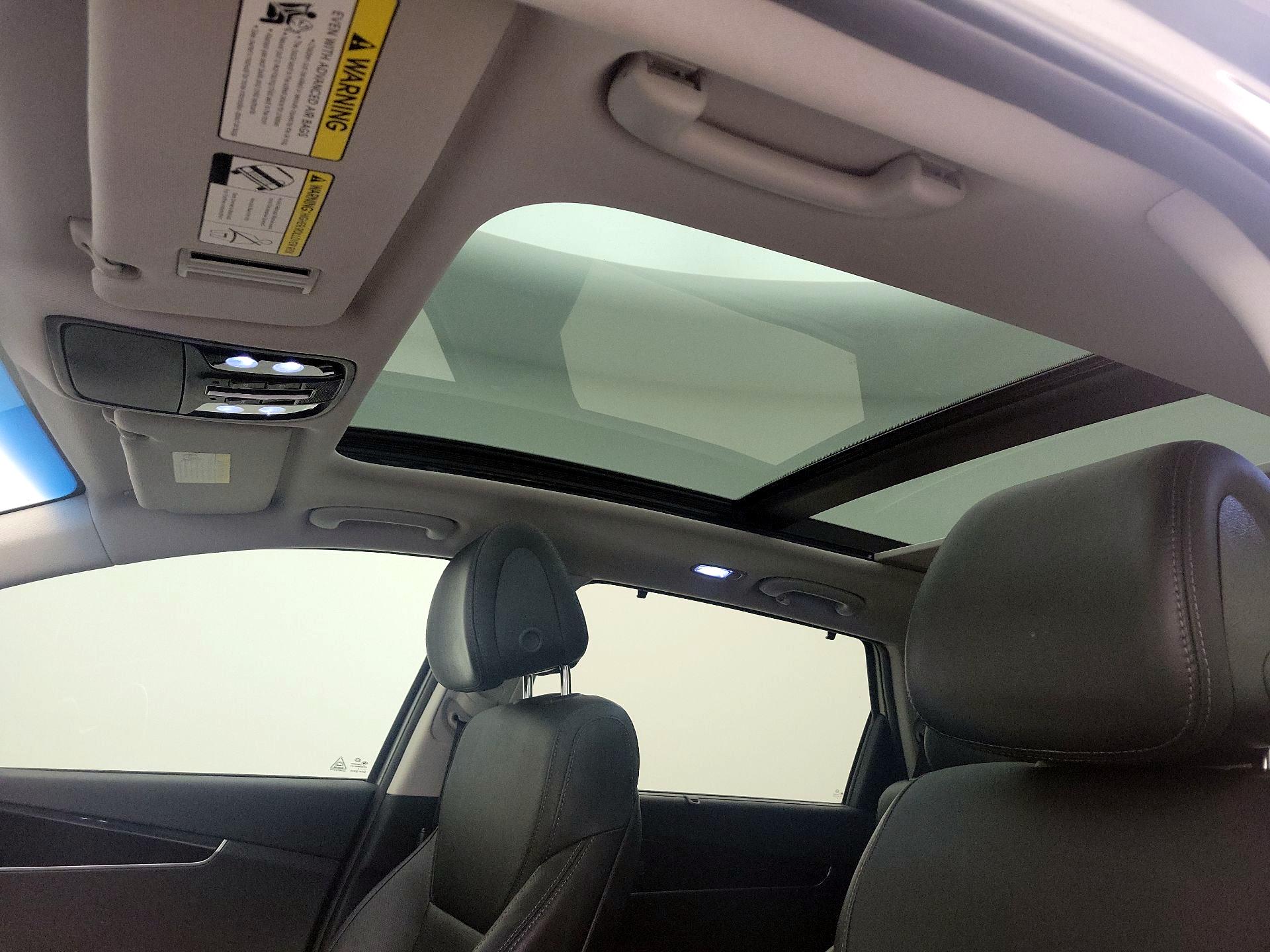 Thumbnail: 2016 Kia Sorento - 20