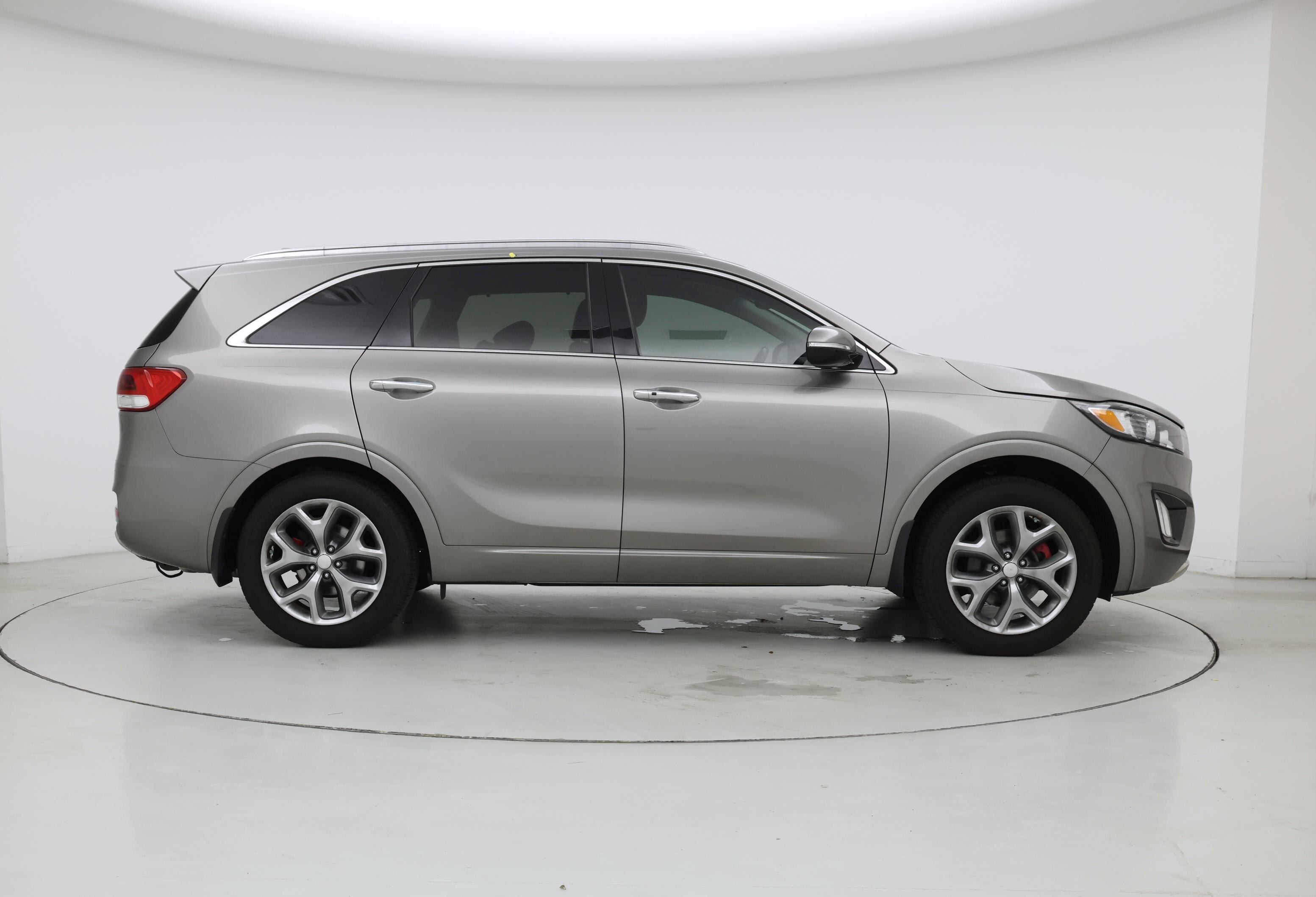 Thumbnail: 2016 Kia Sorento - 7