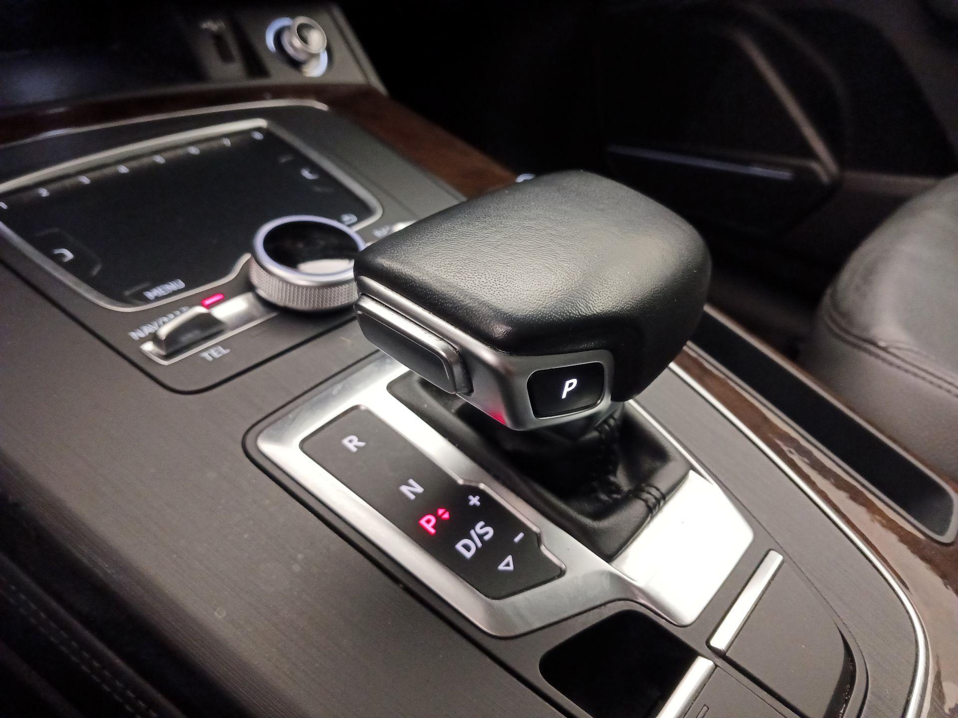 Thumbnail: 2019 Audi Q5 - 18