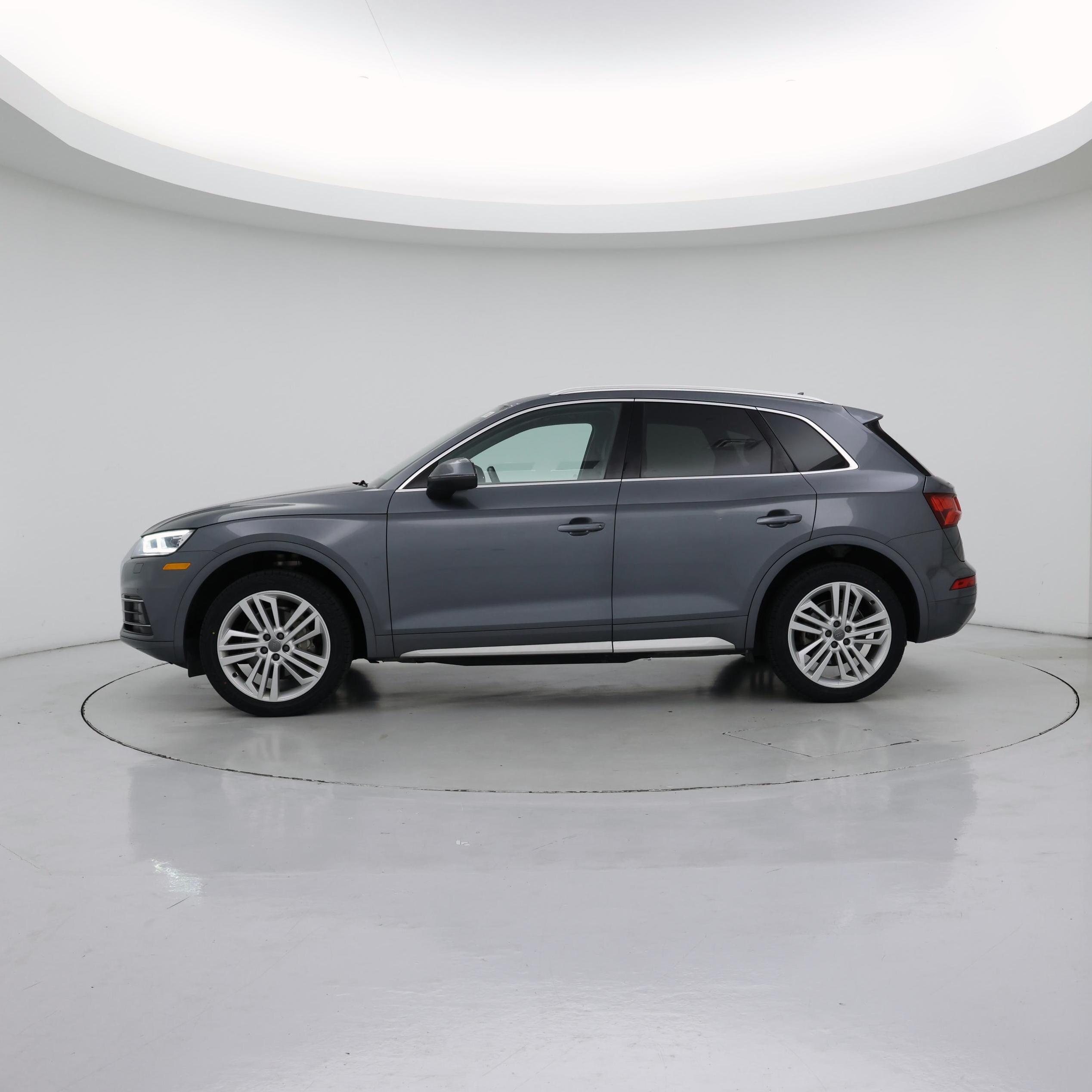 Thumbnail: 2019 Audi Q5 - 3