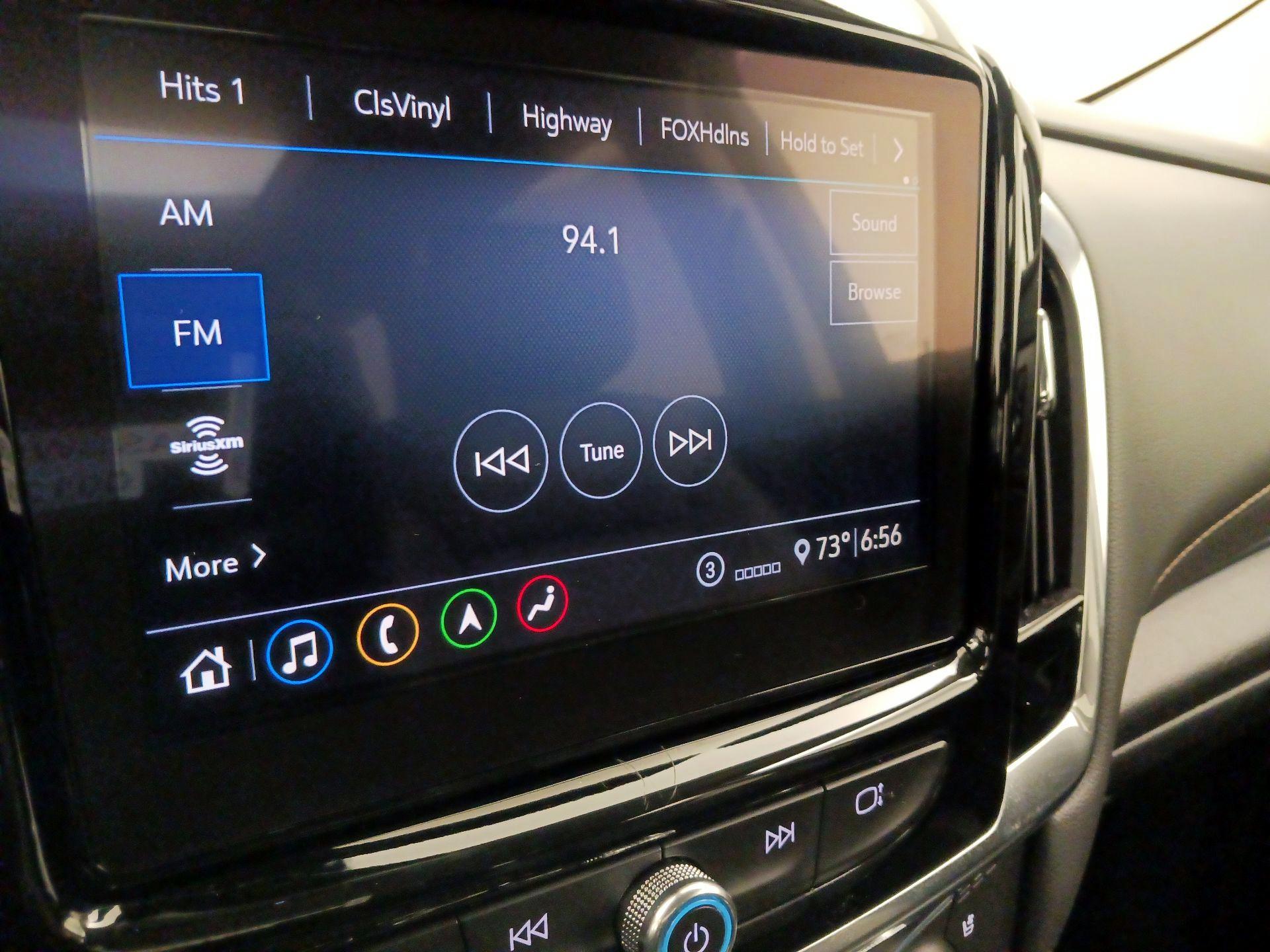 Thumbnail: 2021 Chevrolet Traverse - 14