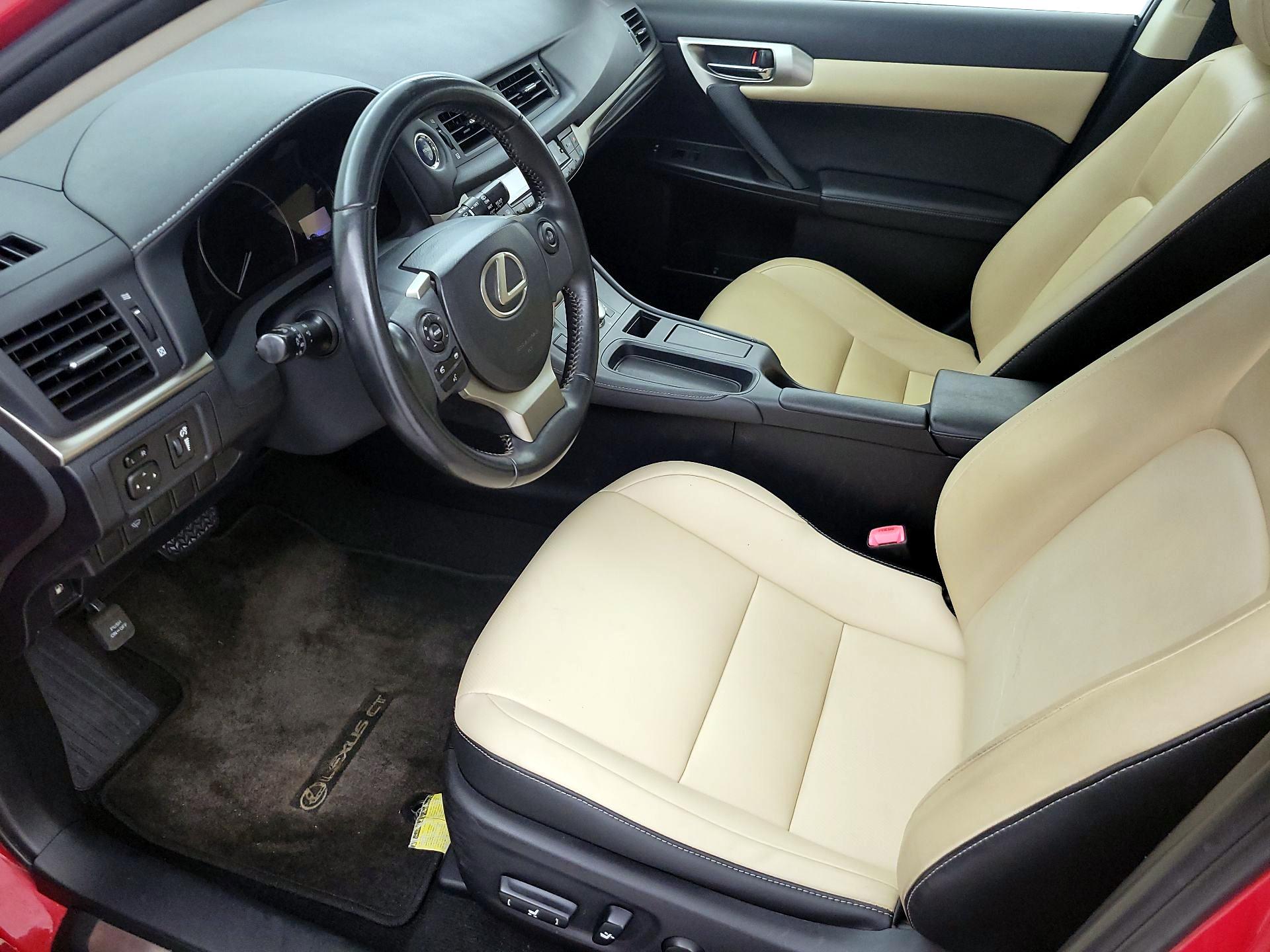 Thumbnail: 2014 Lexus CT - 11