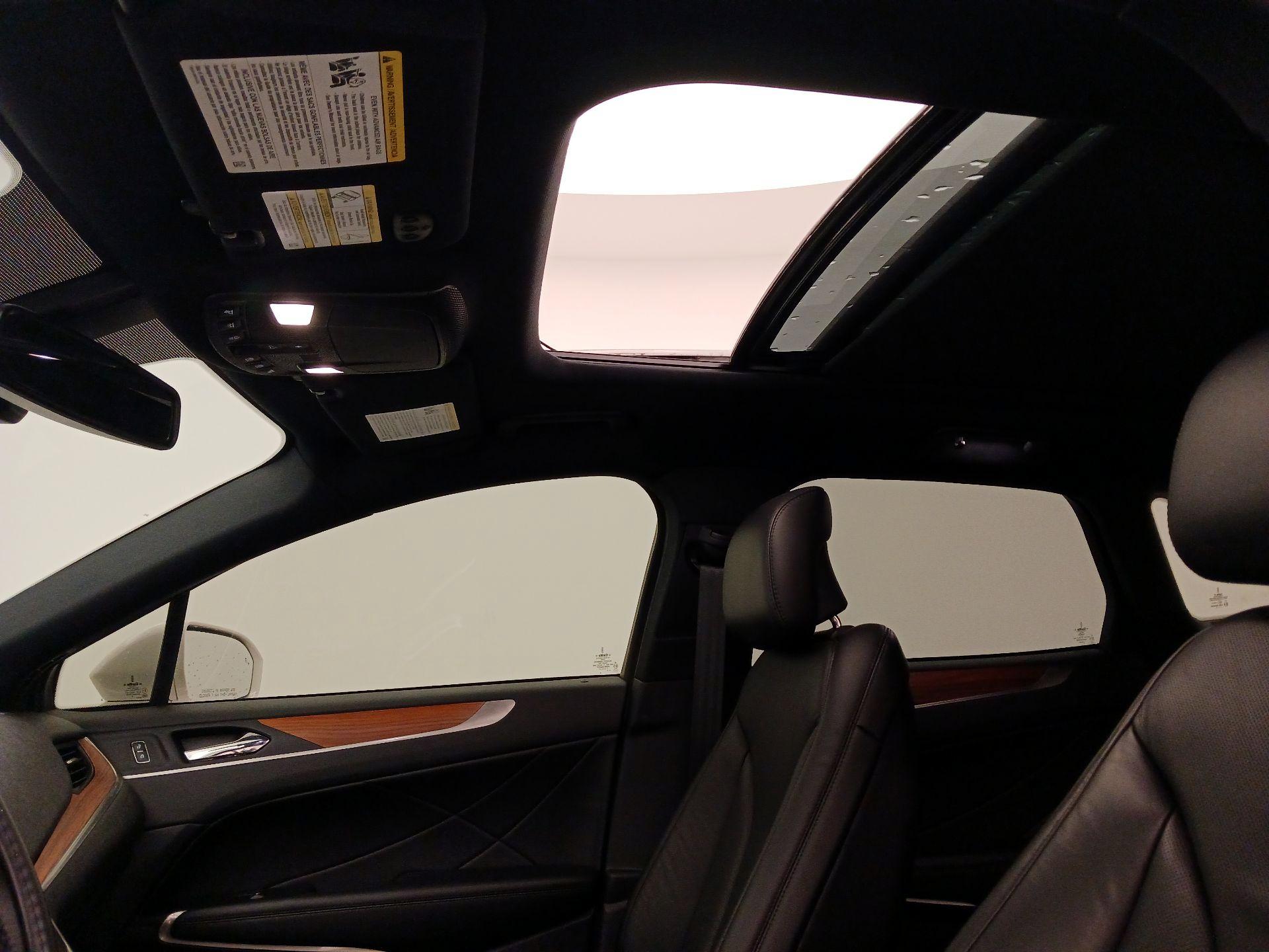 Thumbnail: 2019 Lincoln MKC - 20