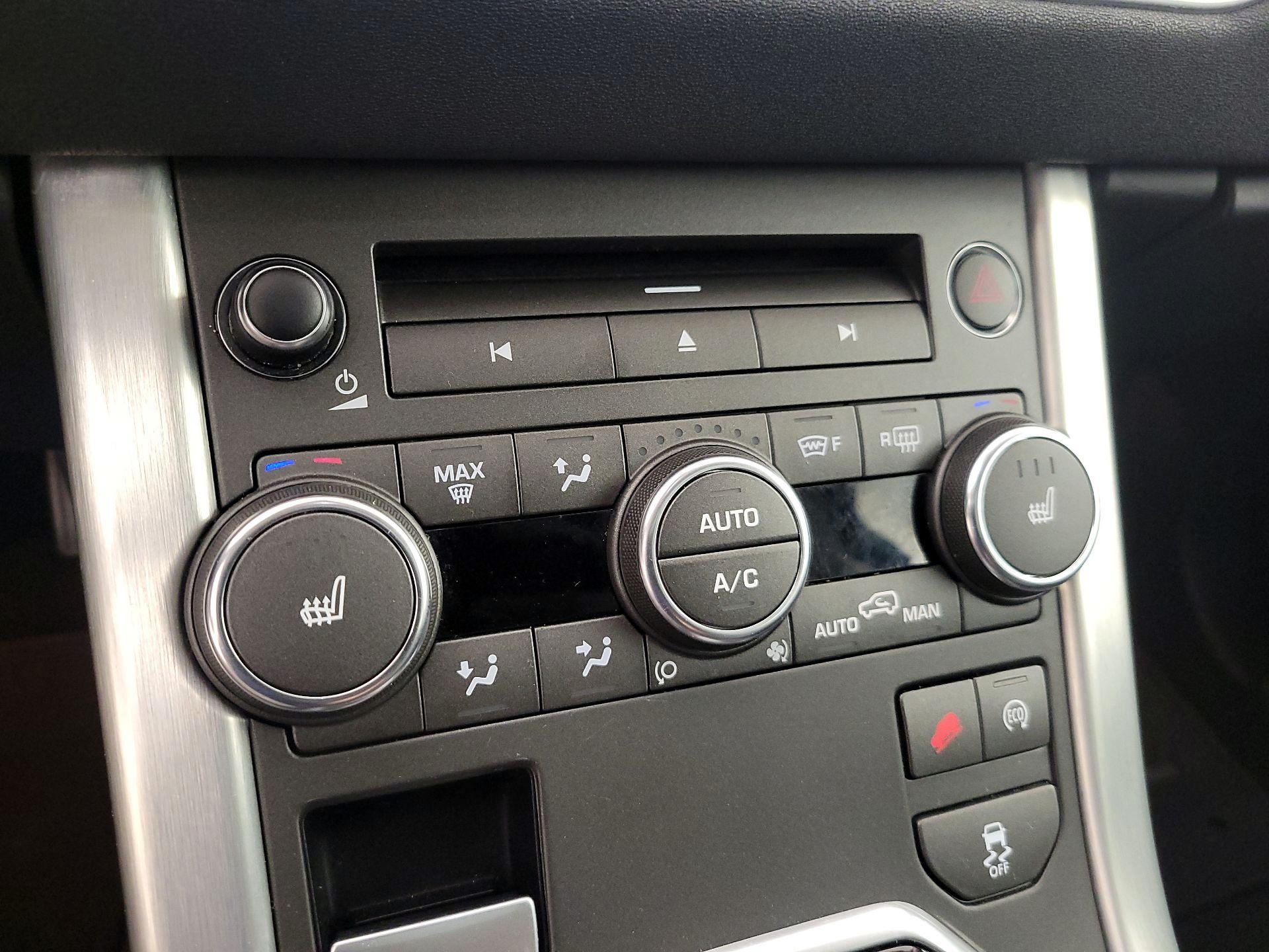 Thumbnail: 2015 Land Rover Range Rover Evoque - 16