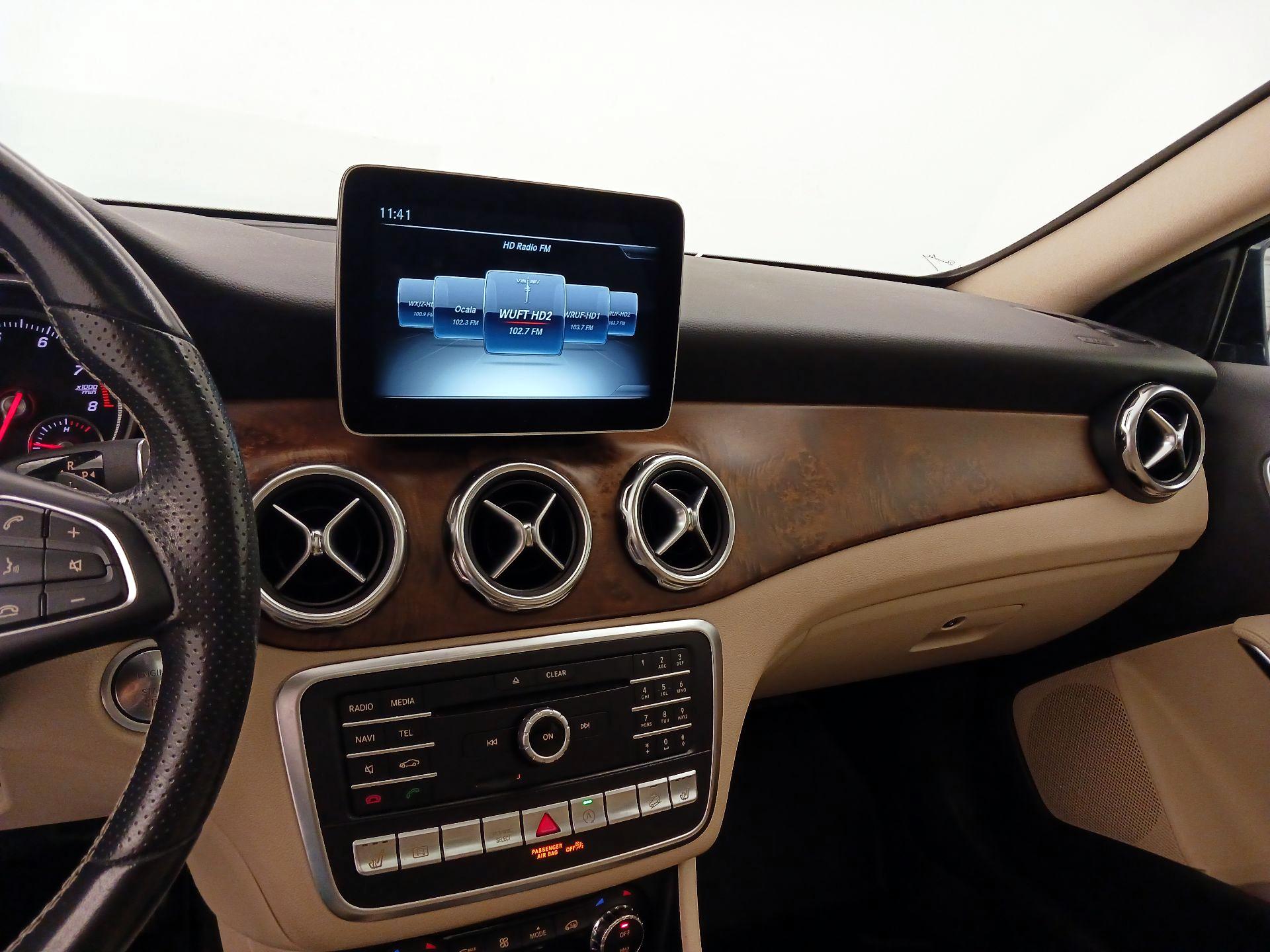 Thumbnail: 2019 Mercedes-Benz GLA - 15
