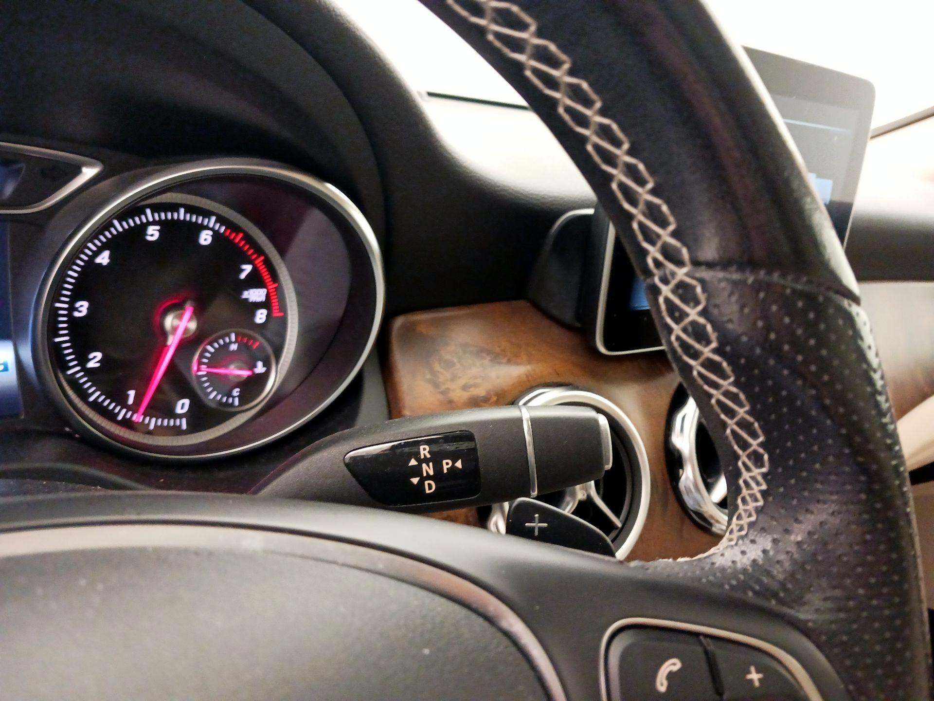 Thumbnail: 2019 Mercedes-Benz GLA - 17
