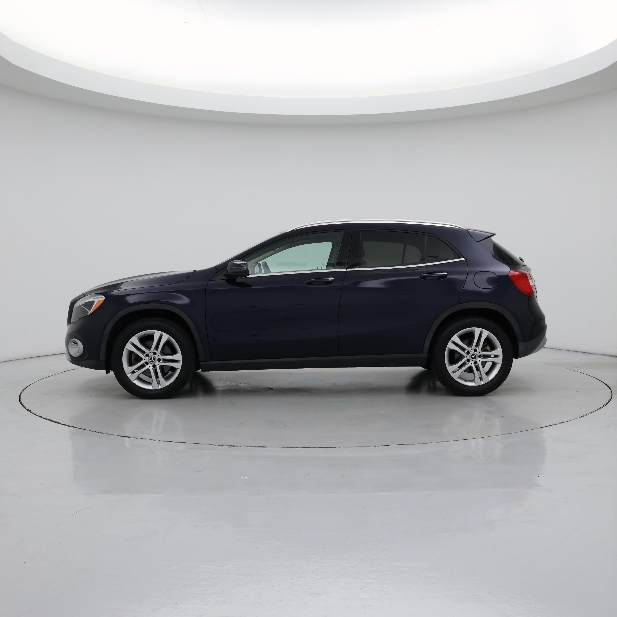 Thumbnail: 2019 Mercedes-Benz GLA - 3