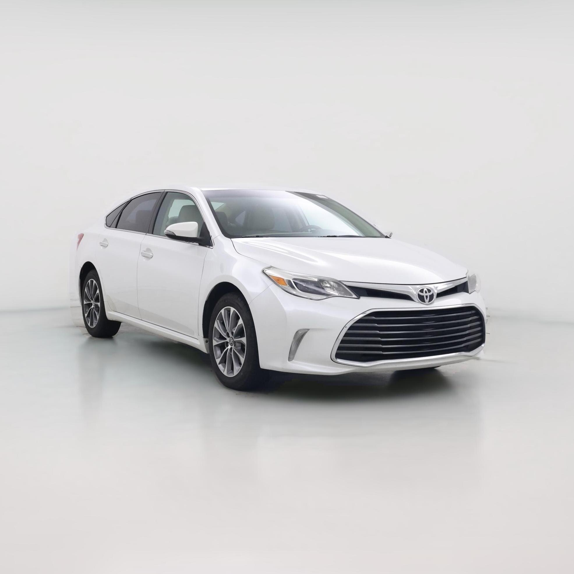 Thumbnail: 2016 Toyota Avalon - 1