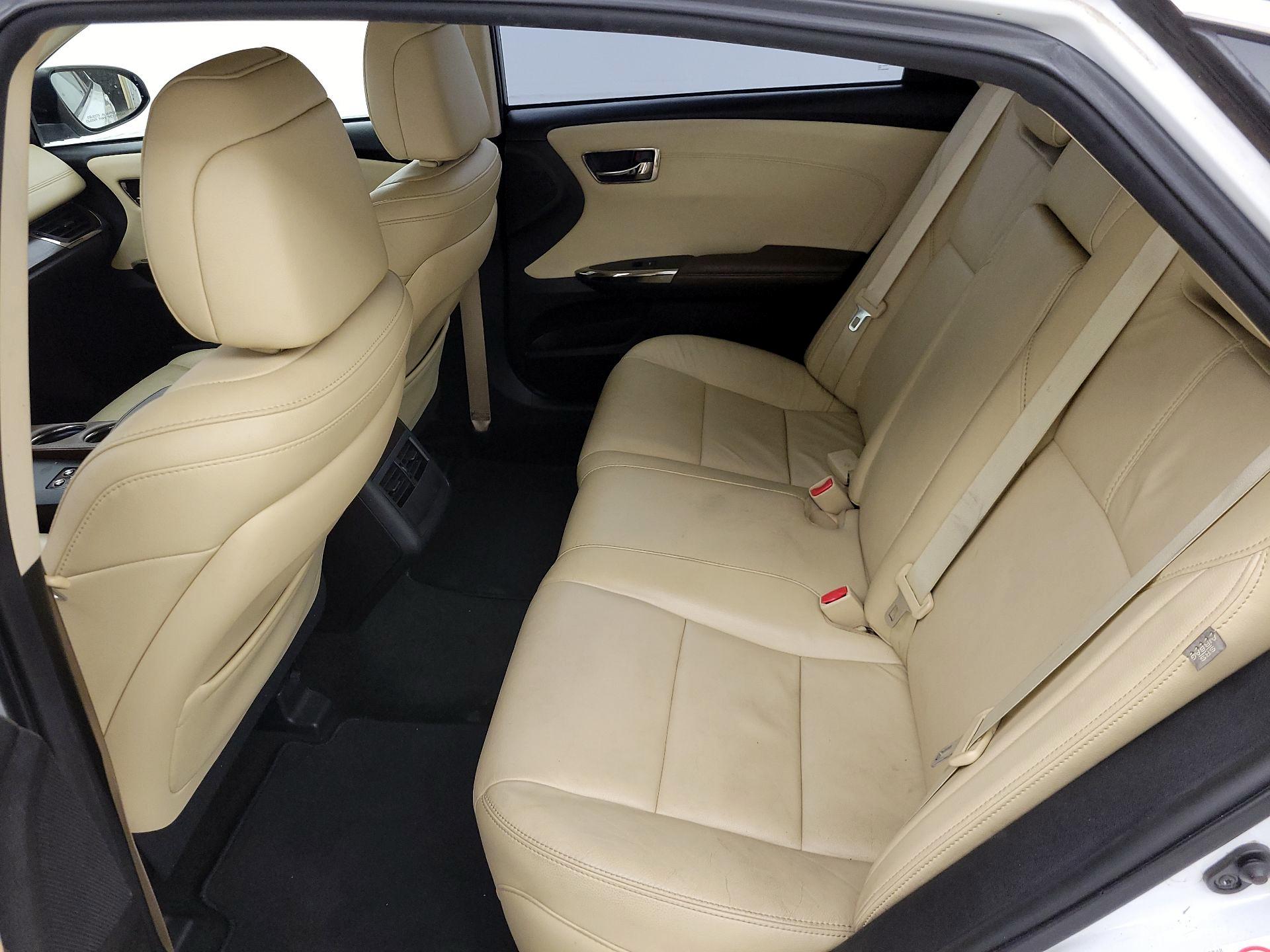 Thumbnail: 2016 Toyota Avalon - 19