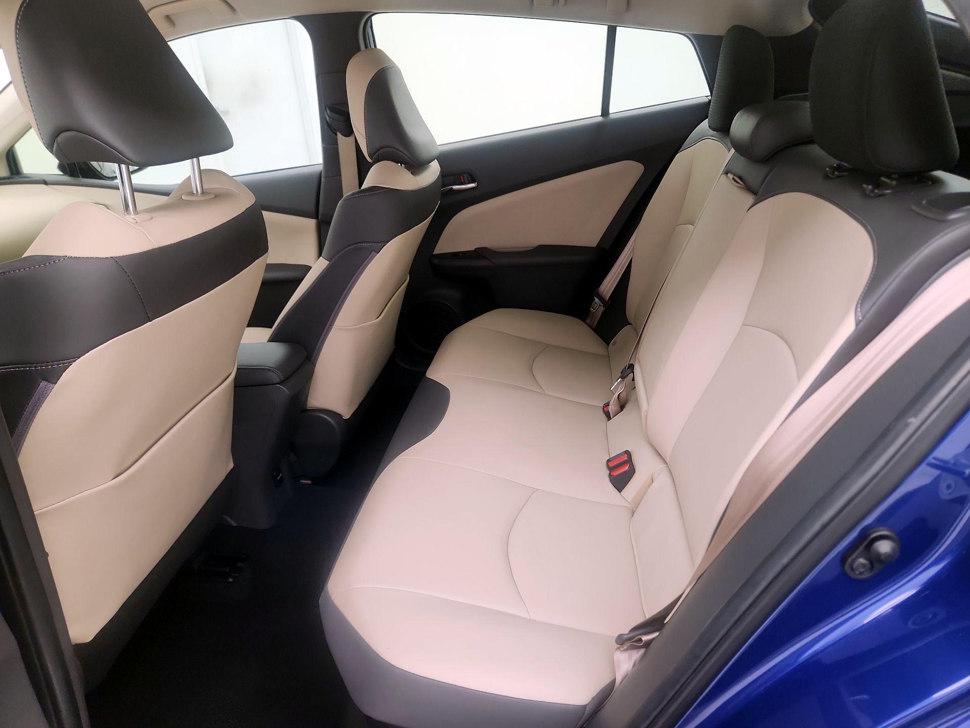 Thumbnail: 2016 Toyota Prius - 20