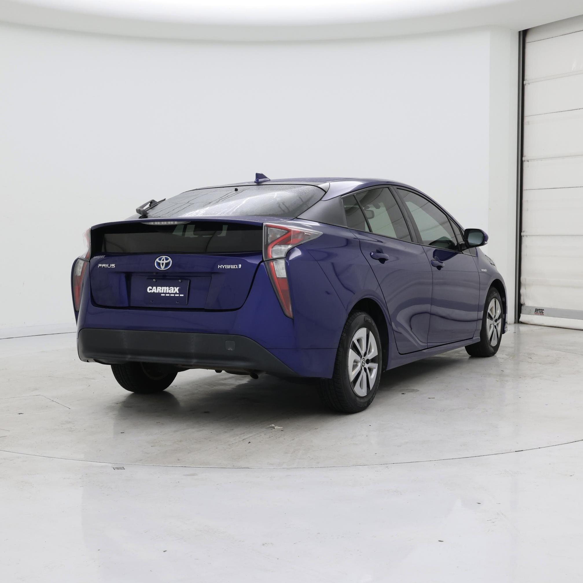 Thumbnail: 2016 Toyota Prius - 8