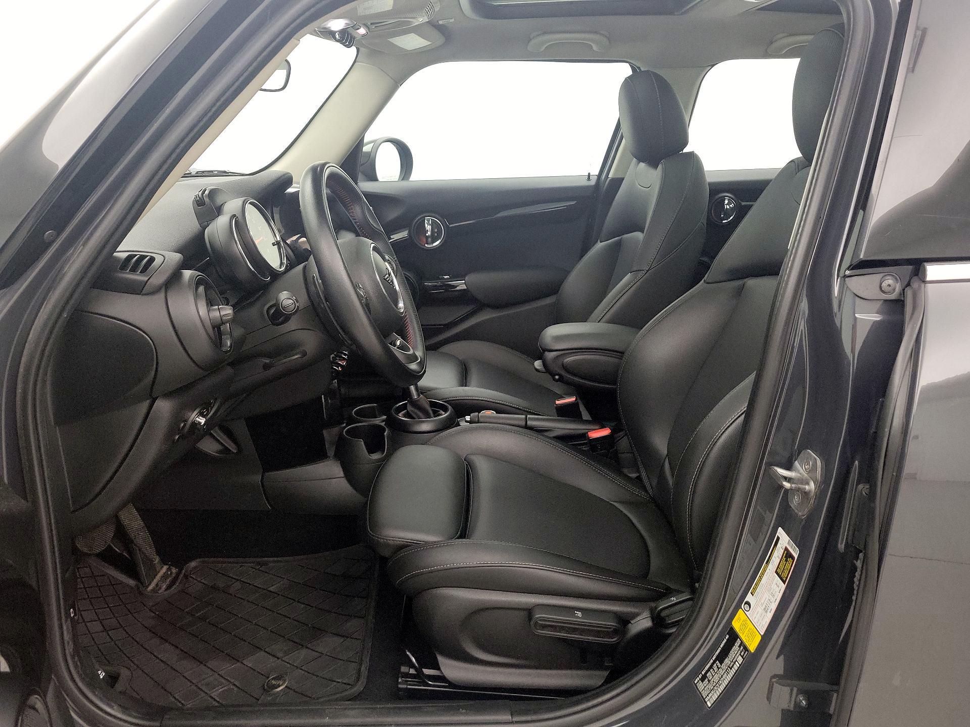 Thumbnail: 2019 MINI Cooper Hardtop - 11