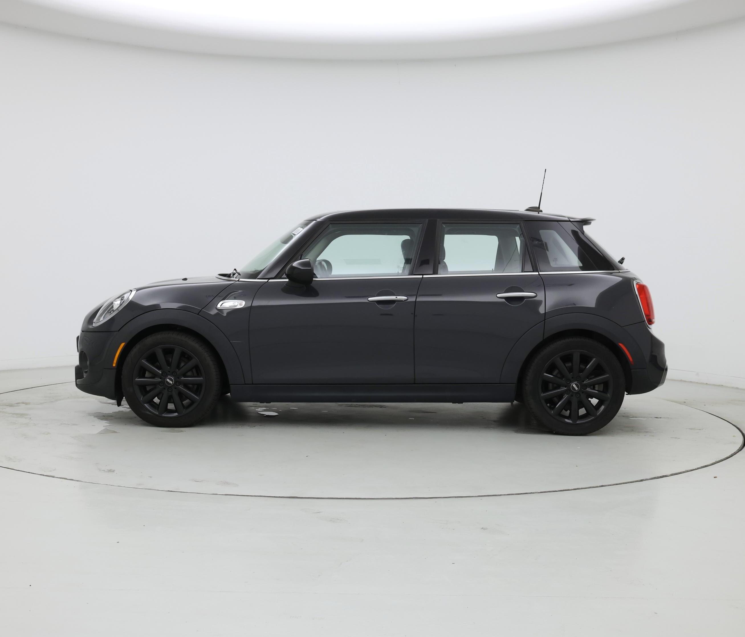 Thumbnail: 2019 MINI Cooper Hardtop - 3