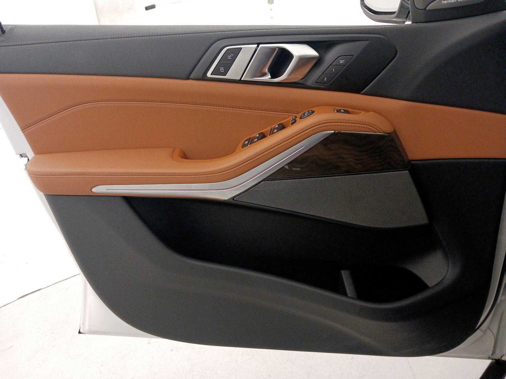Thumbnail: 2023 BMW X5 - 12