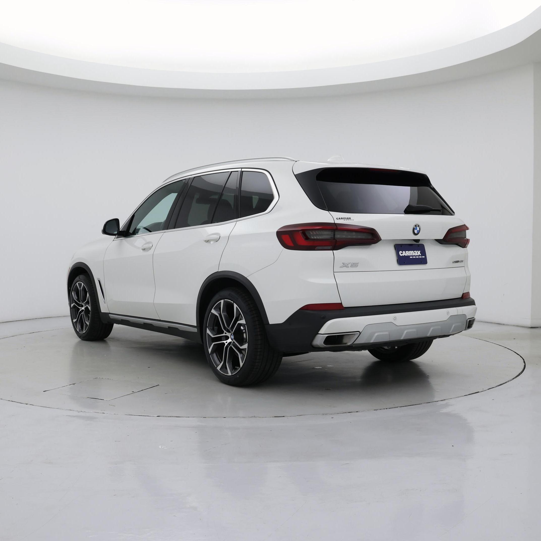 Thumbnail: 2023 BMW X5 - 2