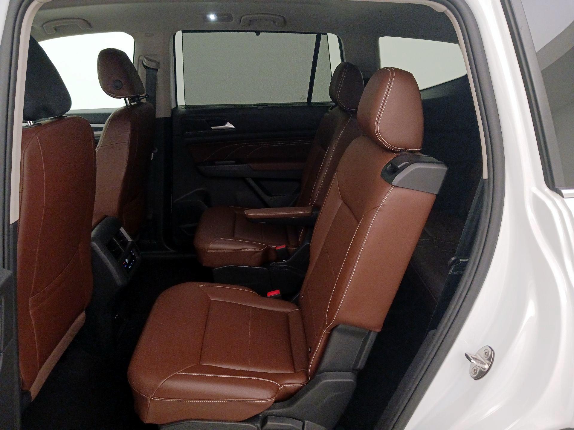 Thumbnail: 2021 Volkswagen Atlas - 19