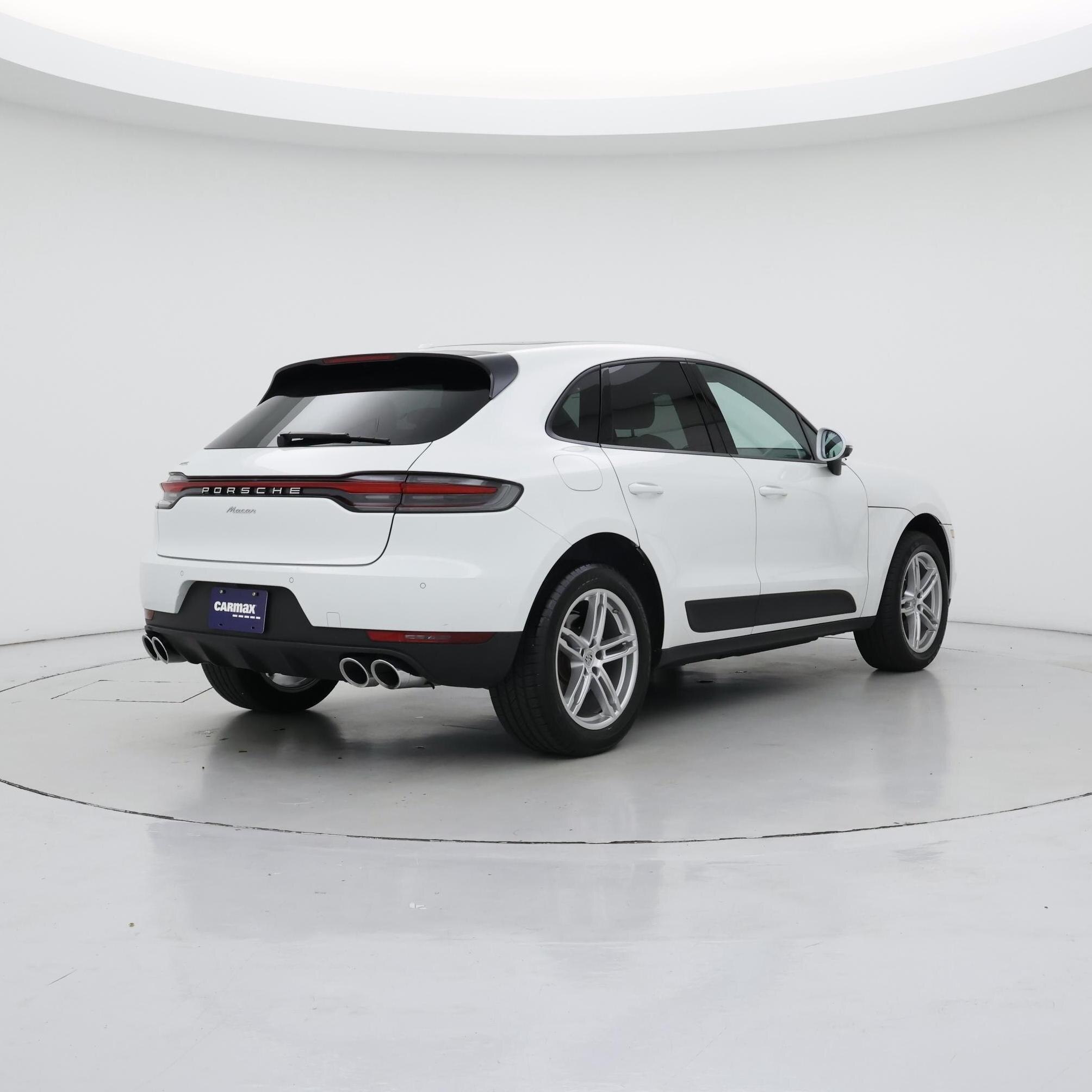 Thumbnail: 2021 Porsche Macan - 8