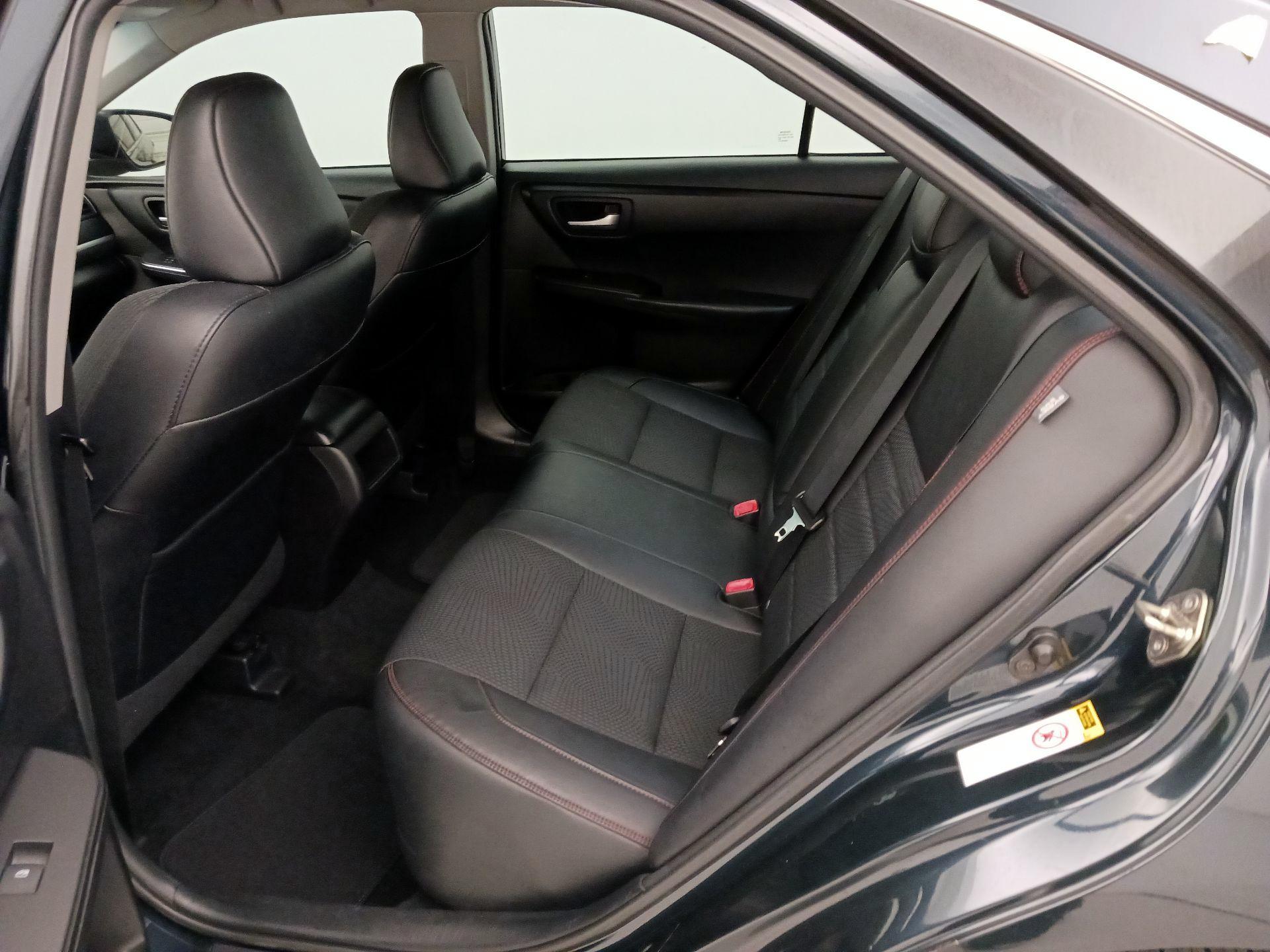 Thumbnail: 2016 Toyota Camry - 19