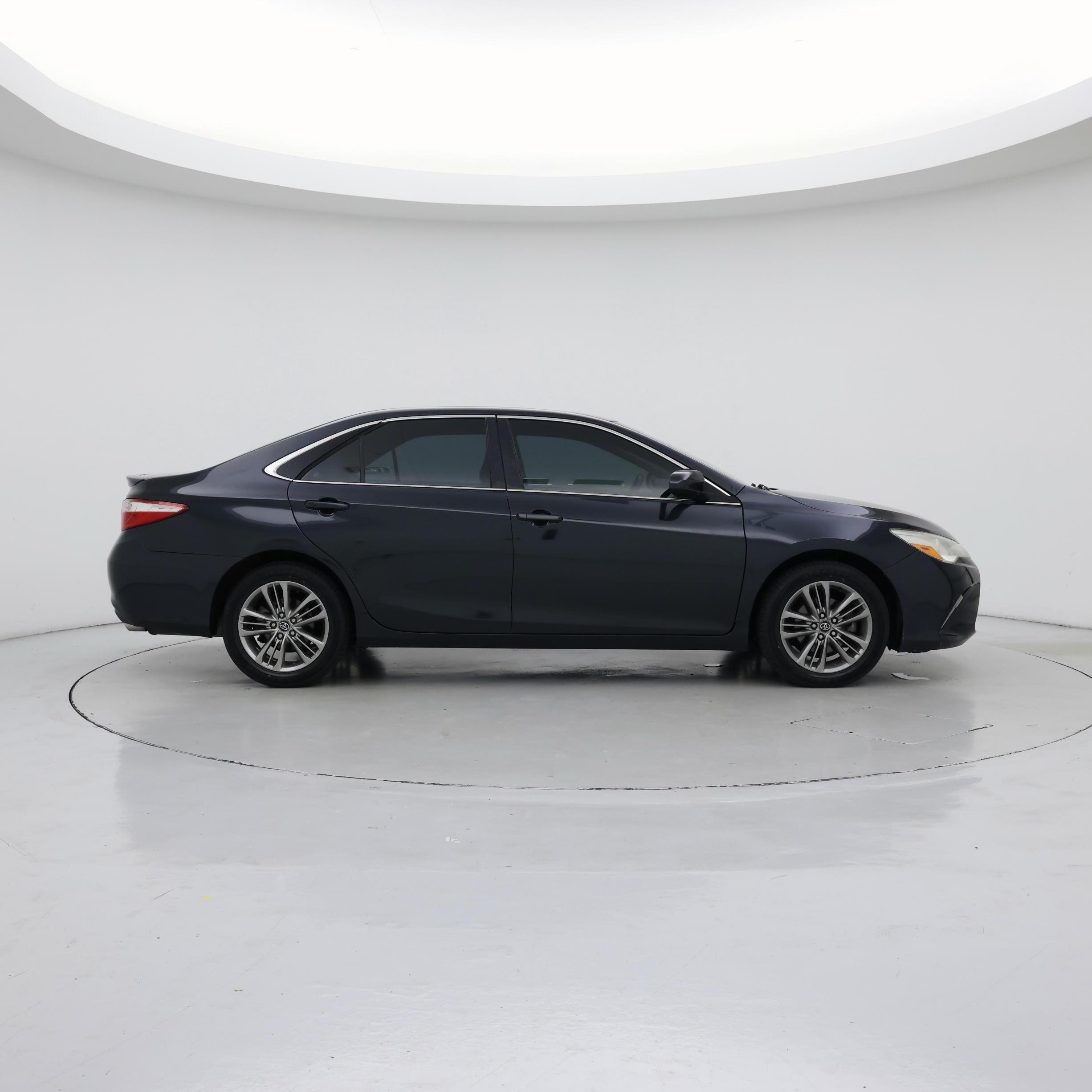 Thumbnail: 2016 Toyota Camry - 7
