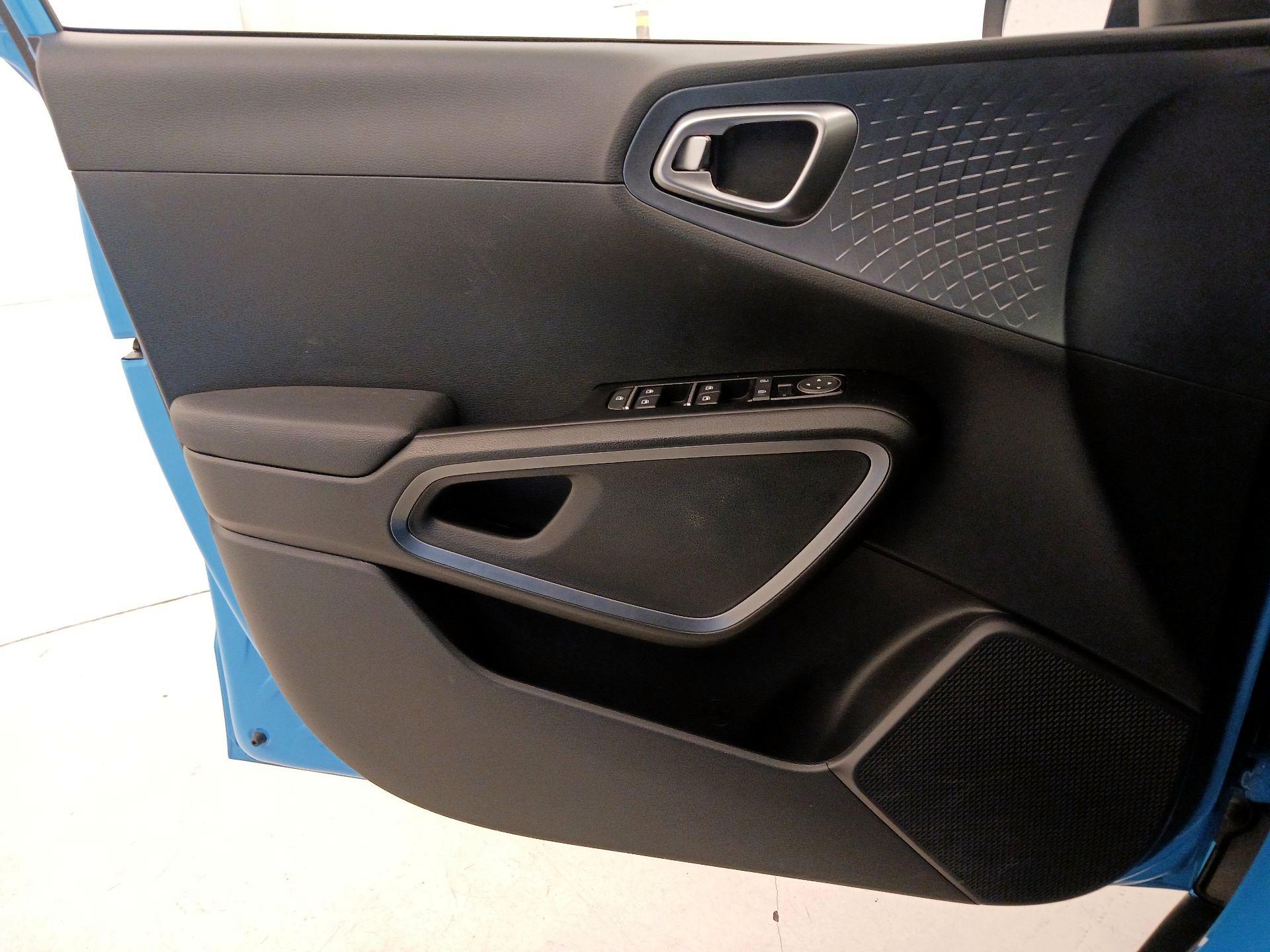 Thumbnail: 2024 Kia Soul - 12
