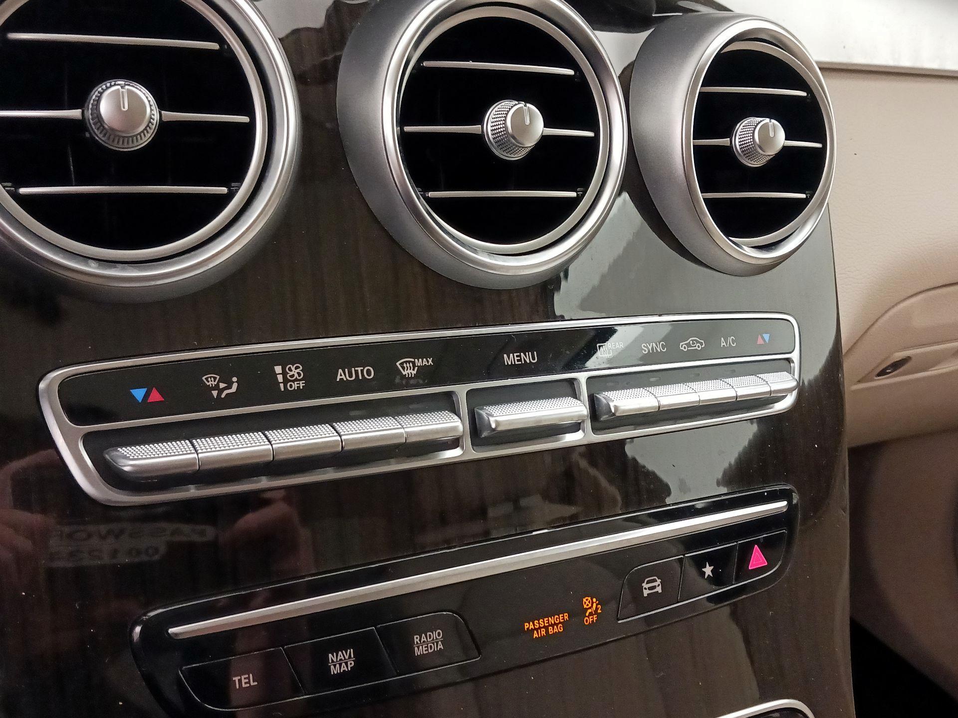 Thumbnail: 2021 Mercedes-Benz GLC - 16