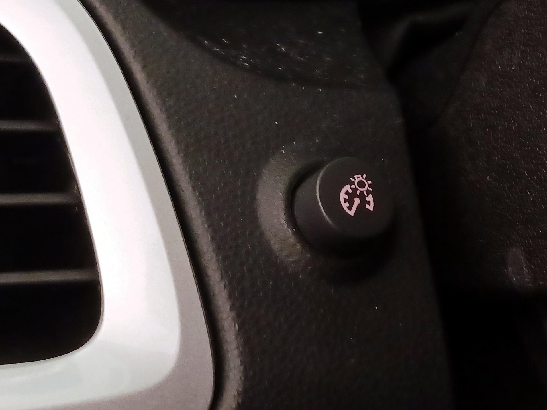 Thumbnail: 2015 GMC Terrain - 13
