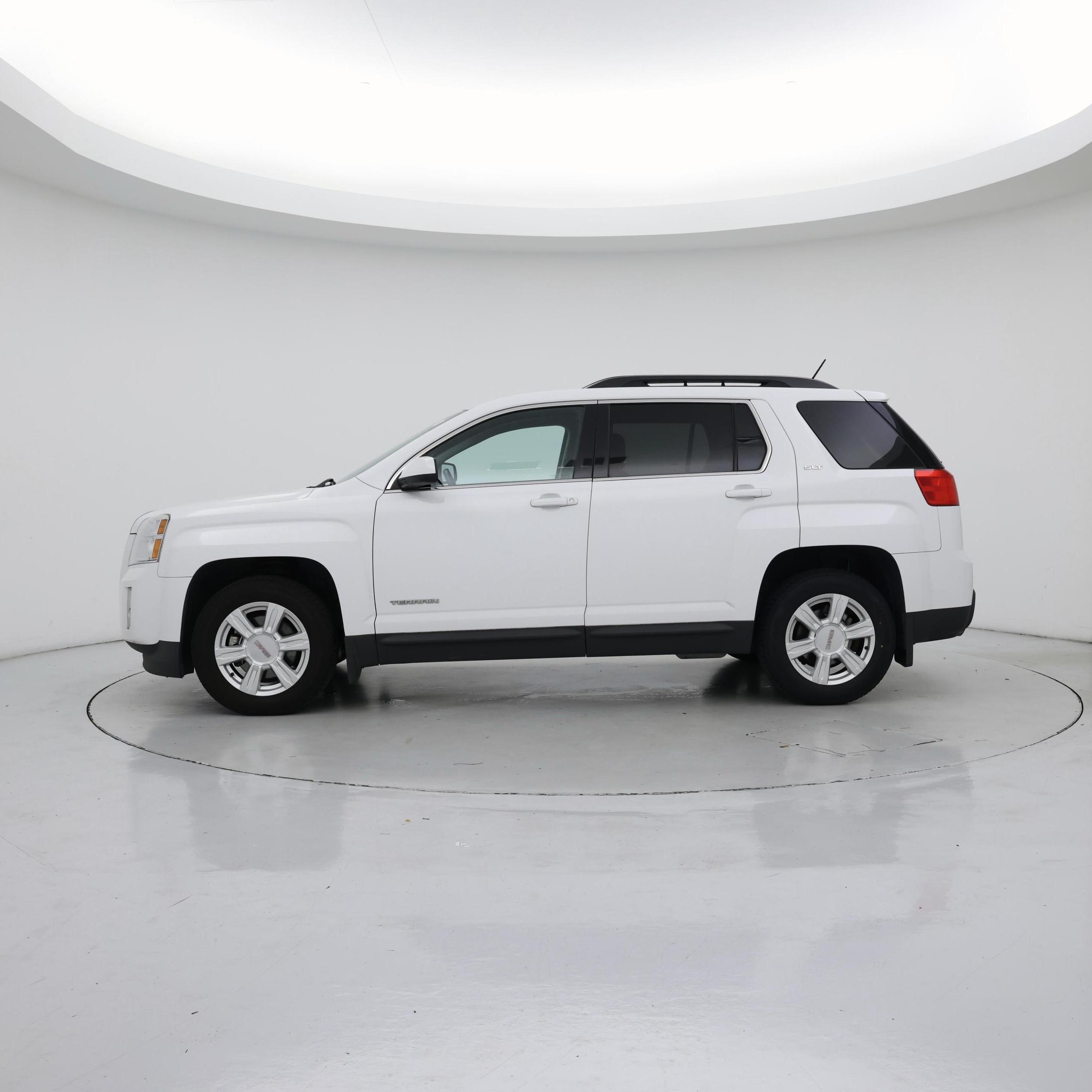 Thumbnail: 2015 GMC Terrain - 3