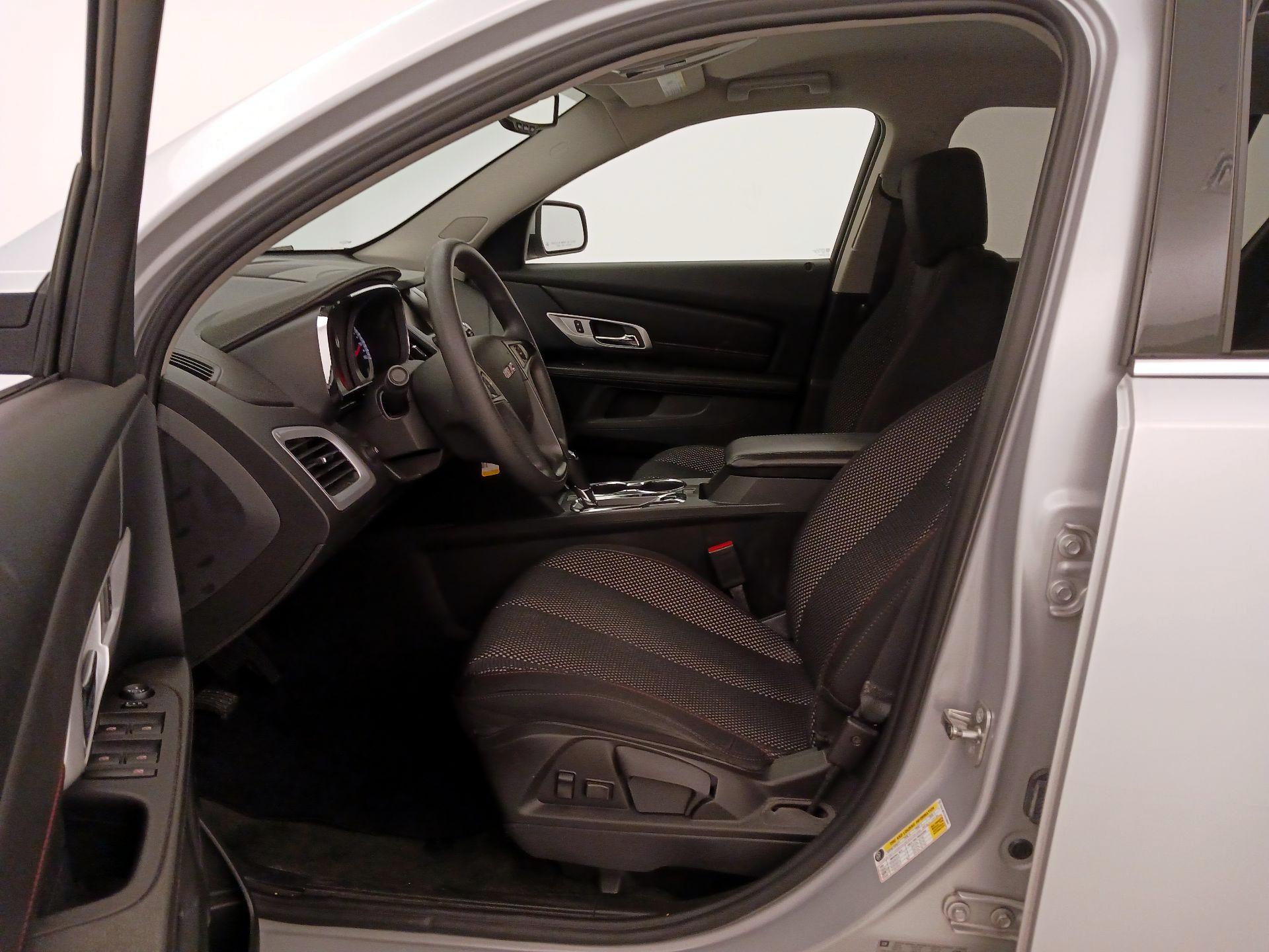 Thumbnail: 2017 GMC Terrain - 11