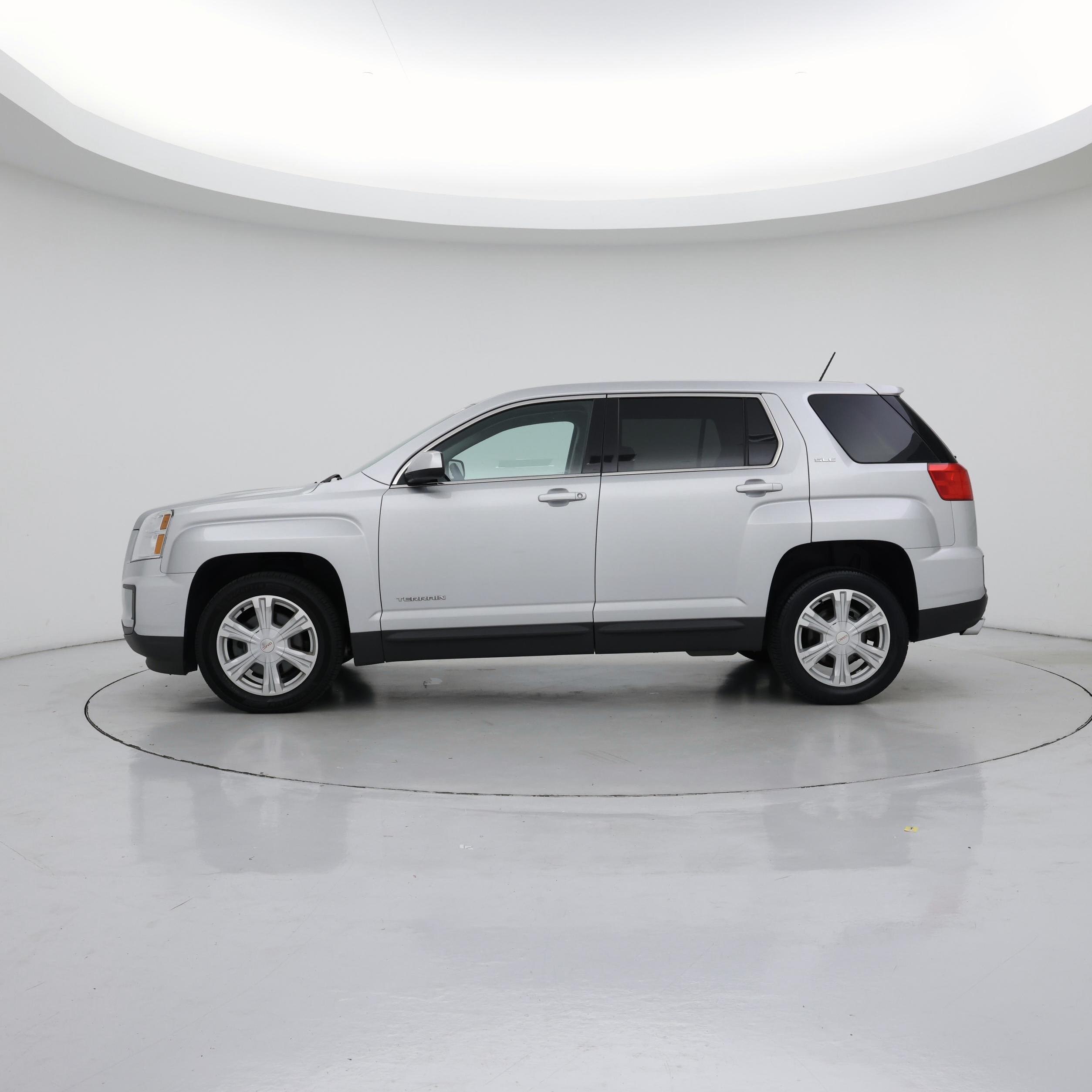 Thumbnail: 2017 GMC Terrain - 3
