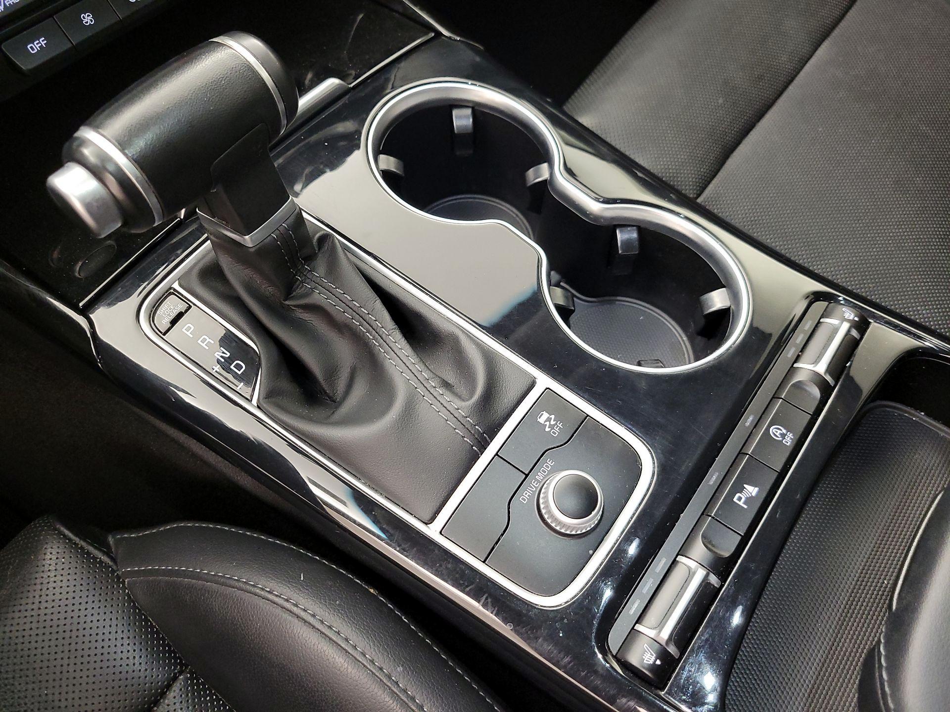 Thumbnail: 2019 Kia Stinger - 17