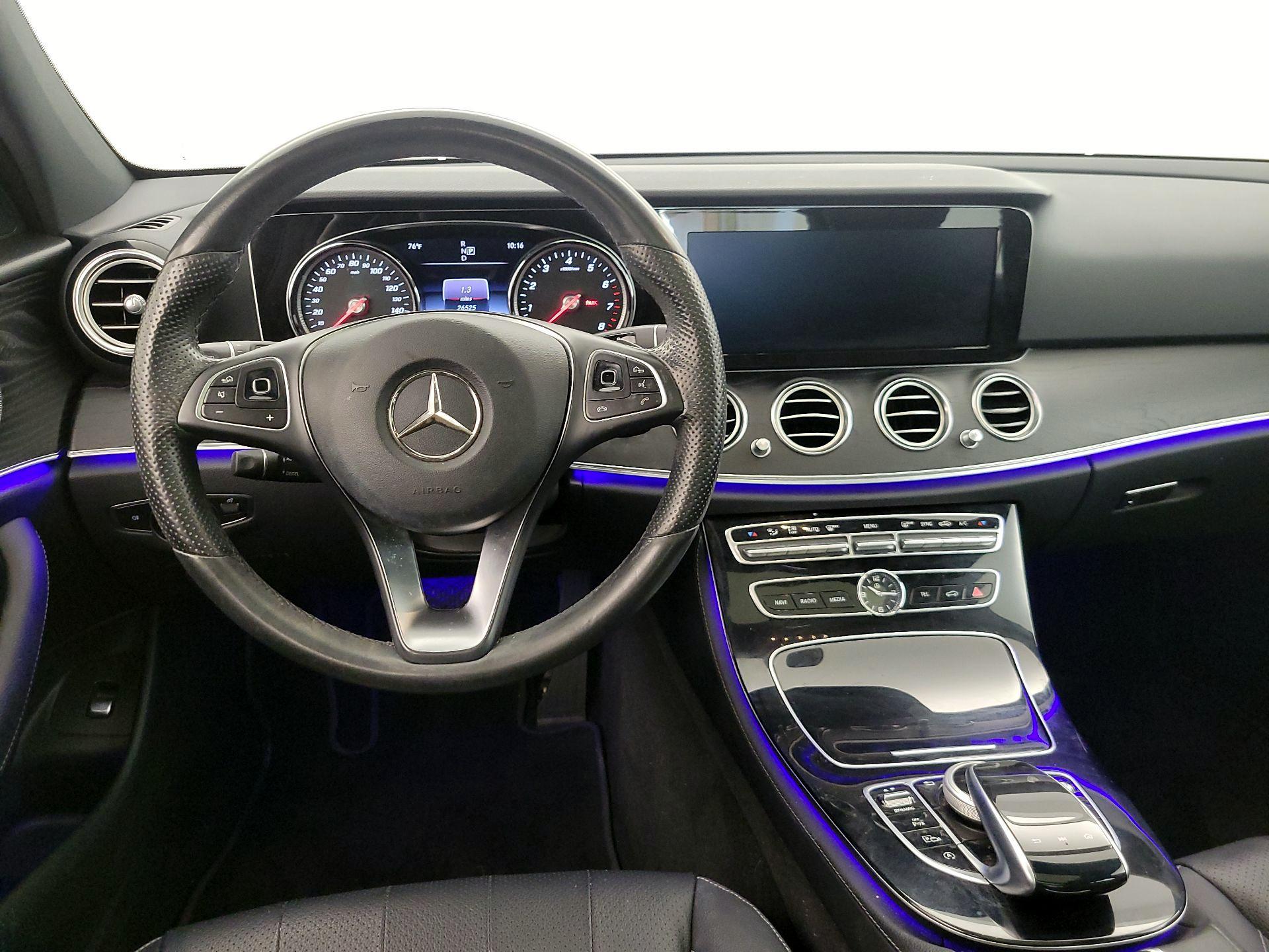 Thumbnail: 2017 Mercedes-Benz E-Class - 10