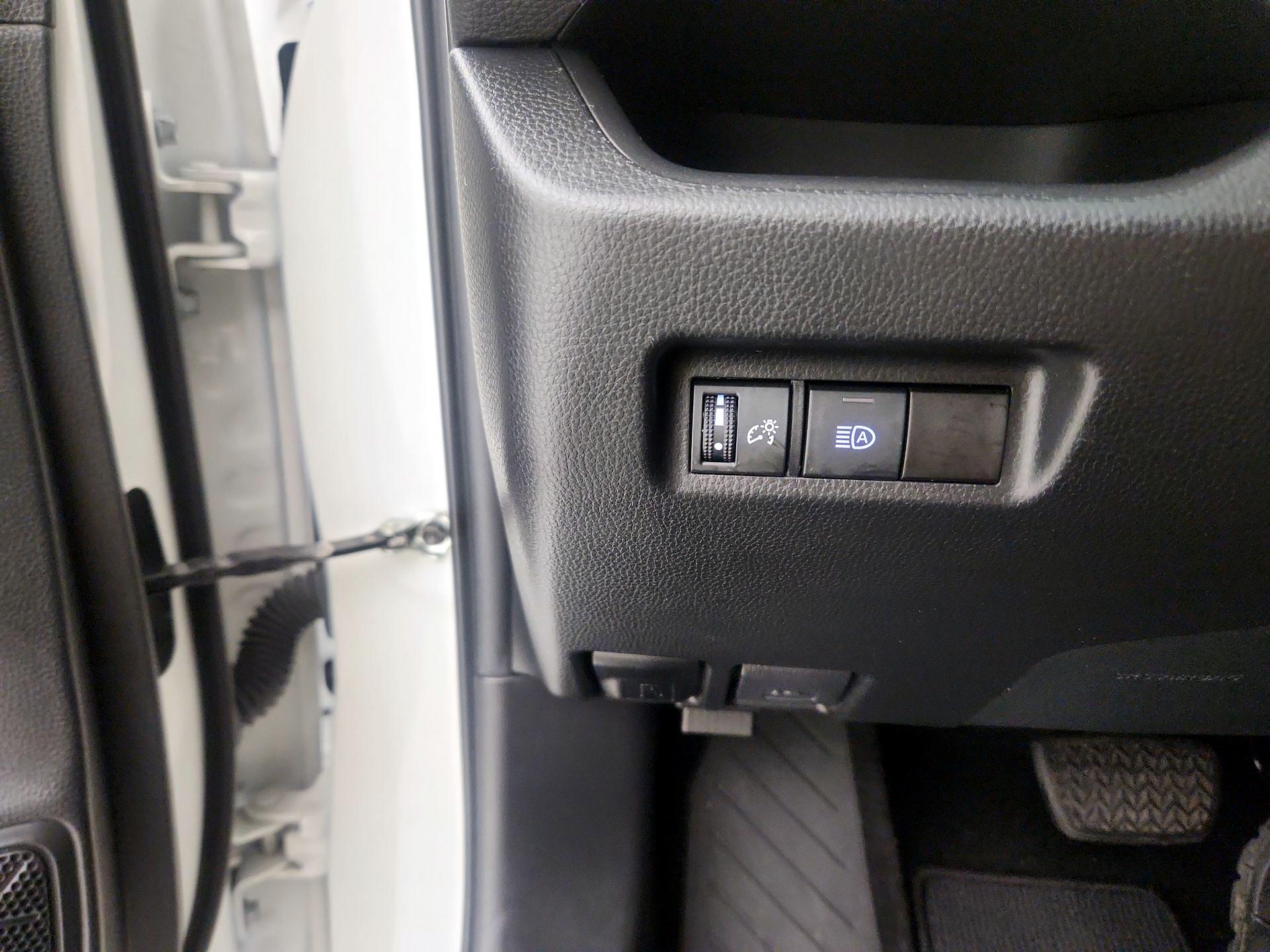 Thumbnail: 2021 Toyota RAV4 - 13