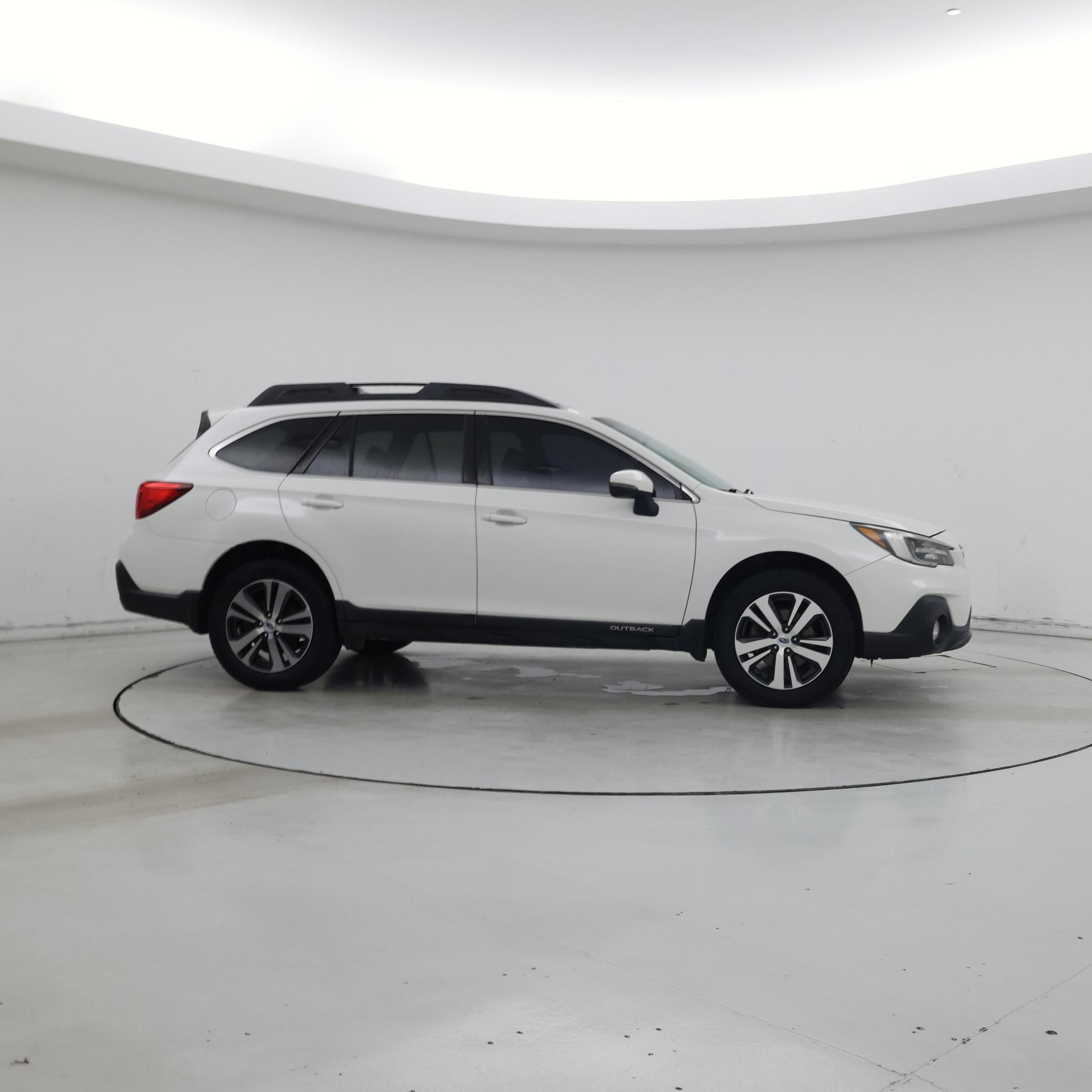 Thumbnail: 2018 Subaru Outback - 7