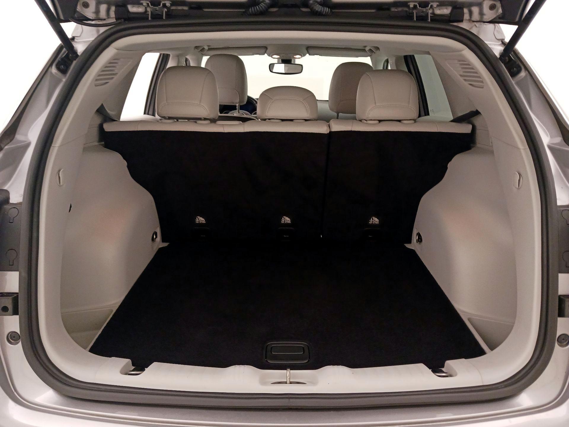 Thumbnail: 2019 Jeep Compass - 20