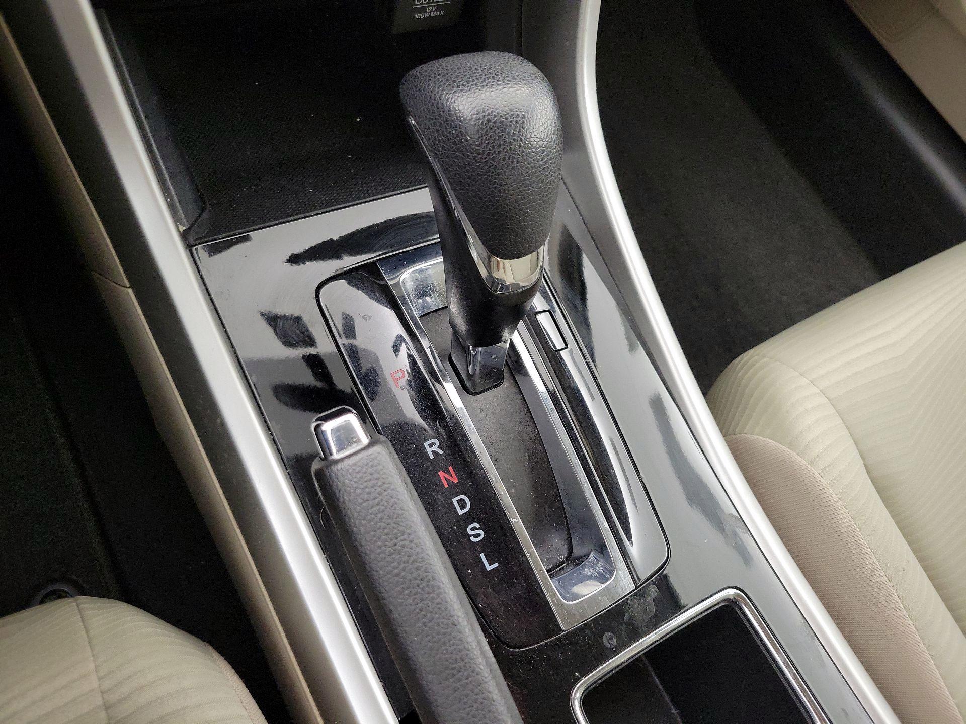 Thumbnail: 2017 Honda Accord - 17