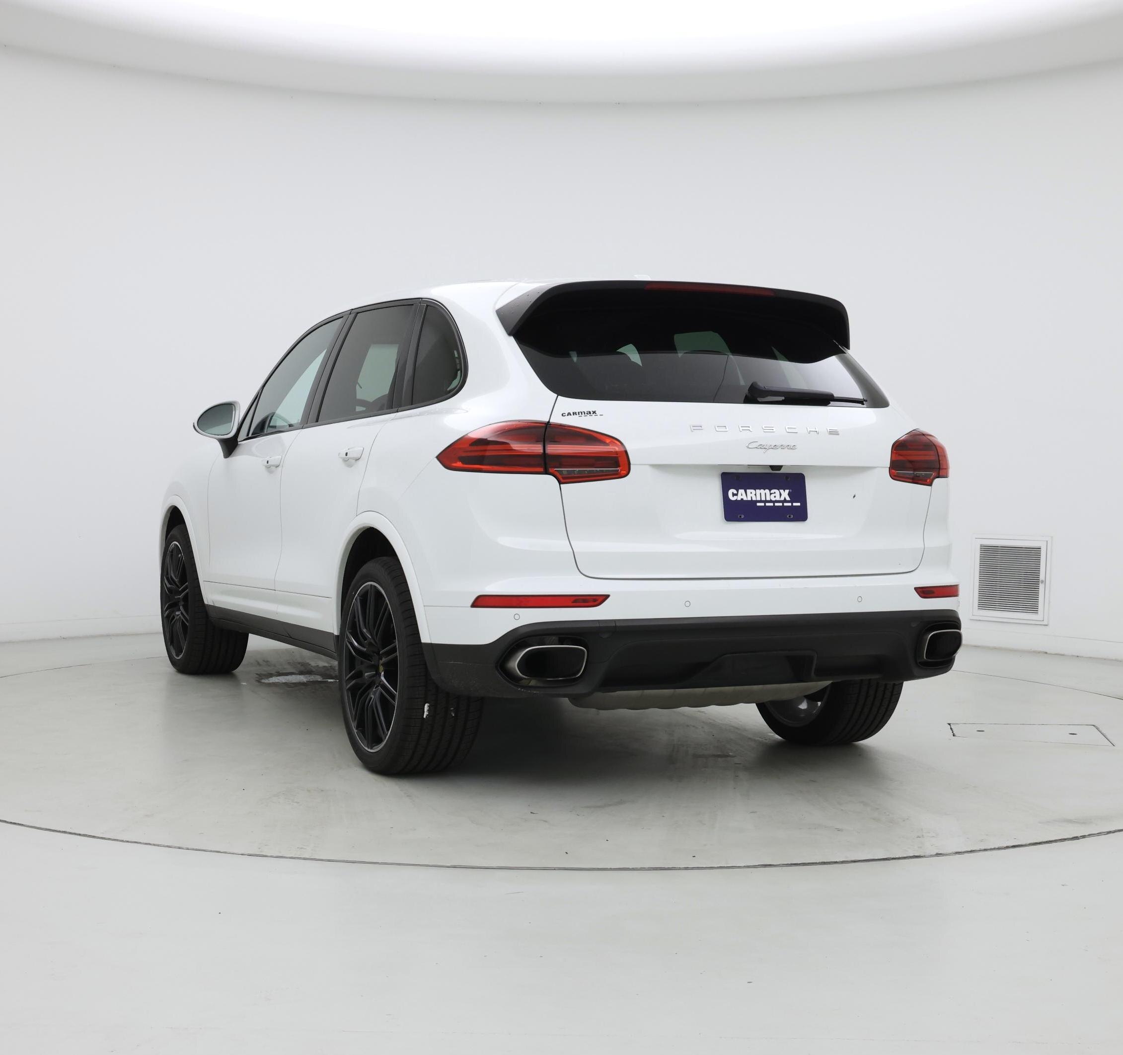 Thumbnail: 2017 Porsche Cayenne - 2