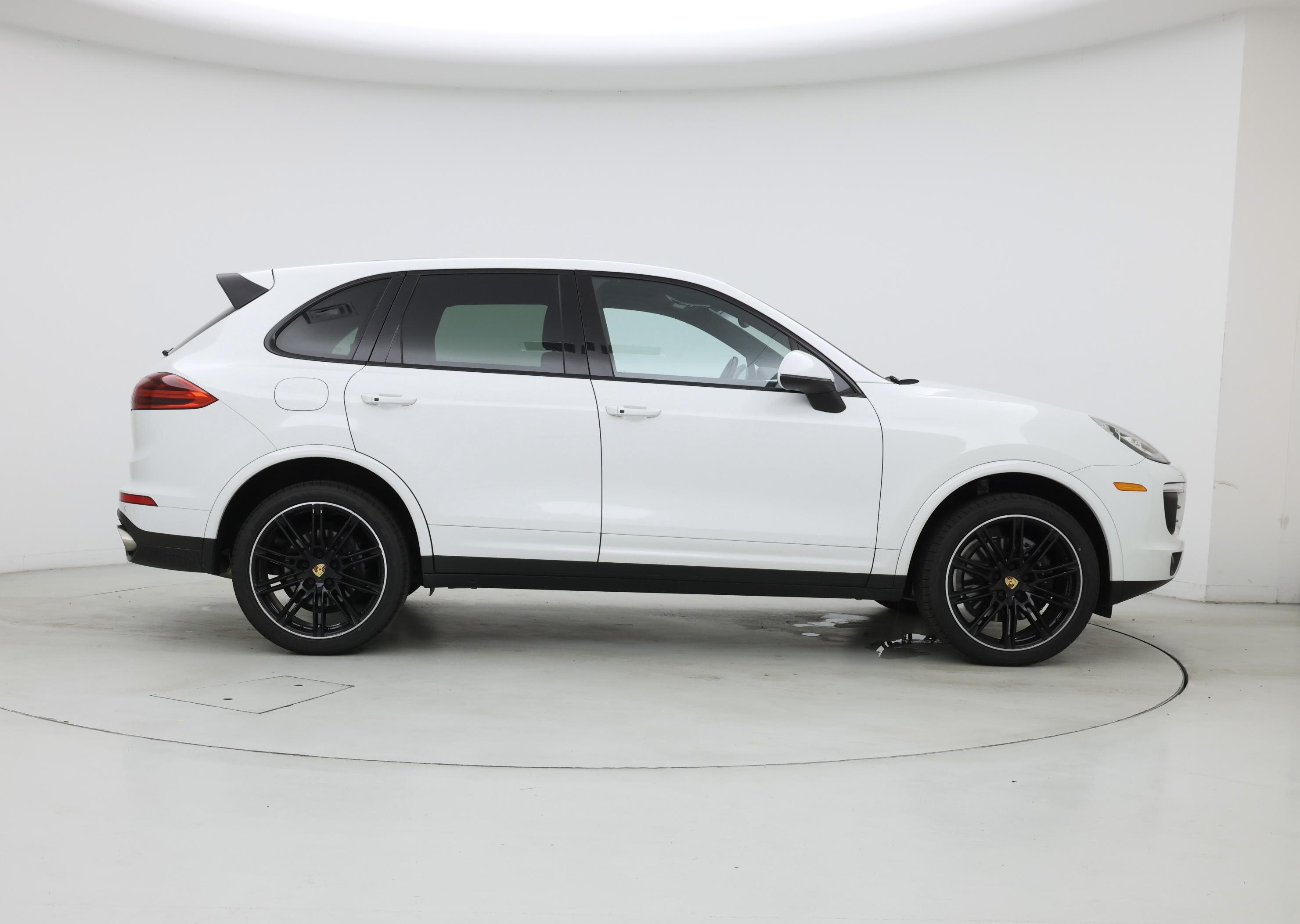 Thumbnail: 2017 Porsche Cayenne - 7