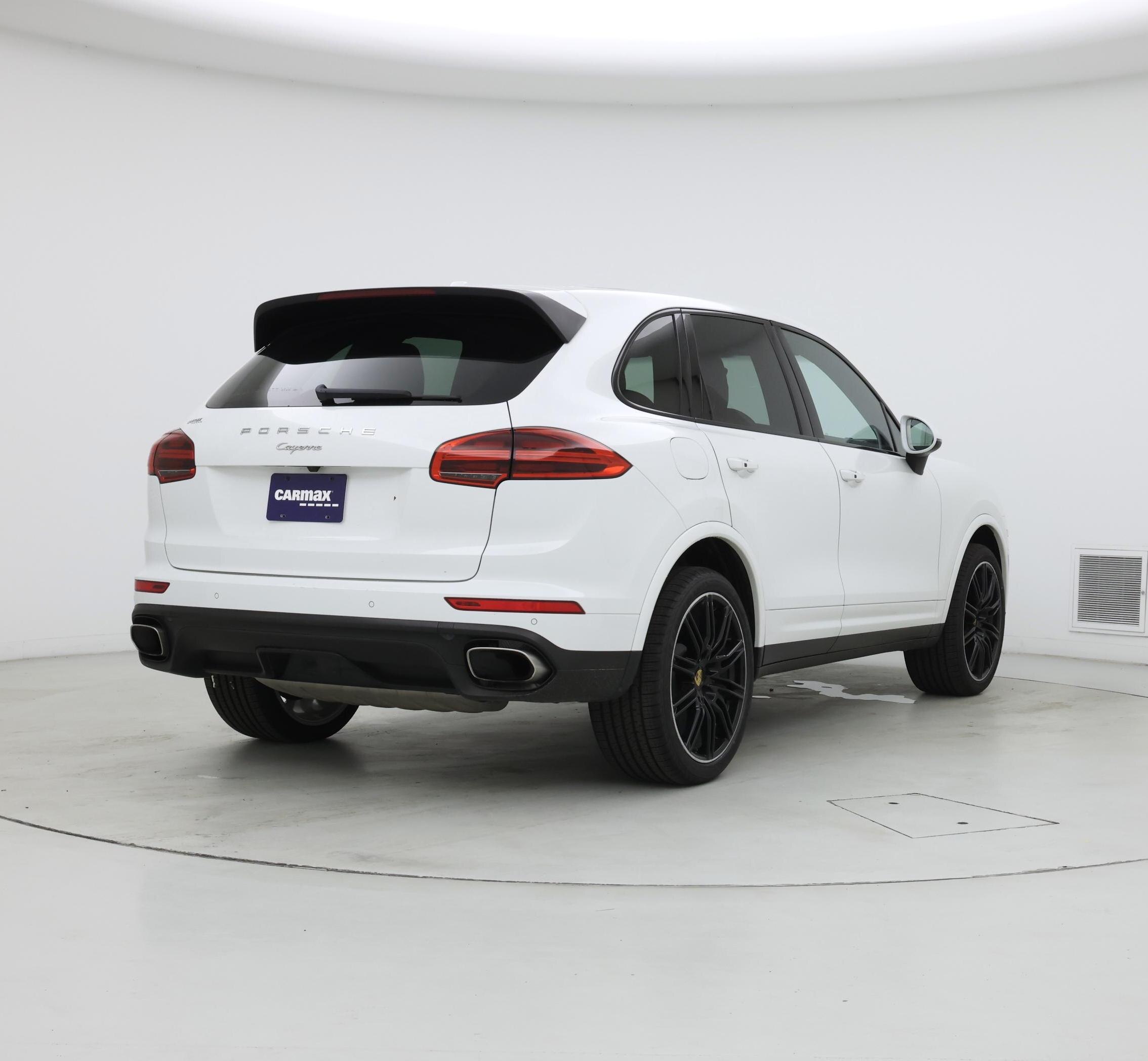 Thumbnail: 2017 Porsche Cayenne - 8