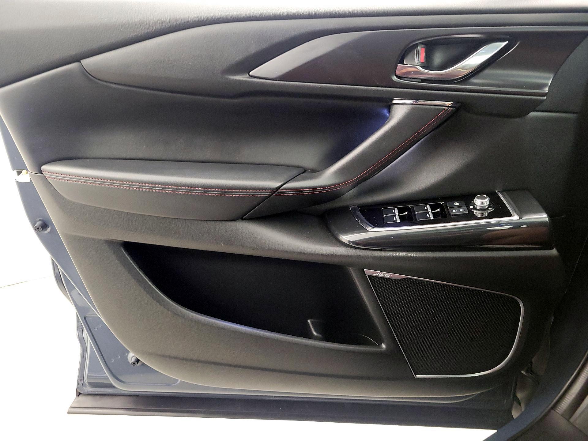 Thumbnail: 2022 Mazda CX-9 - 12