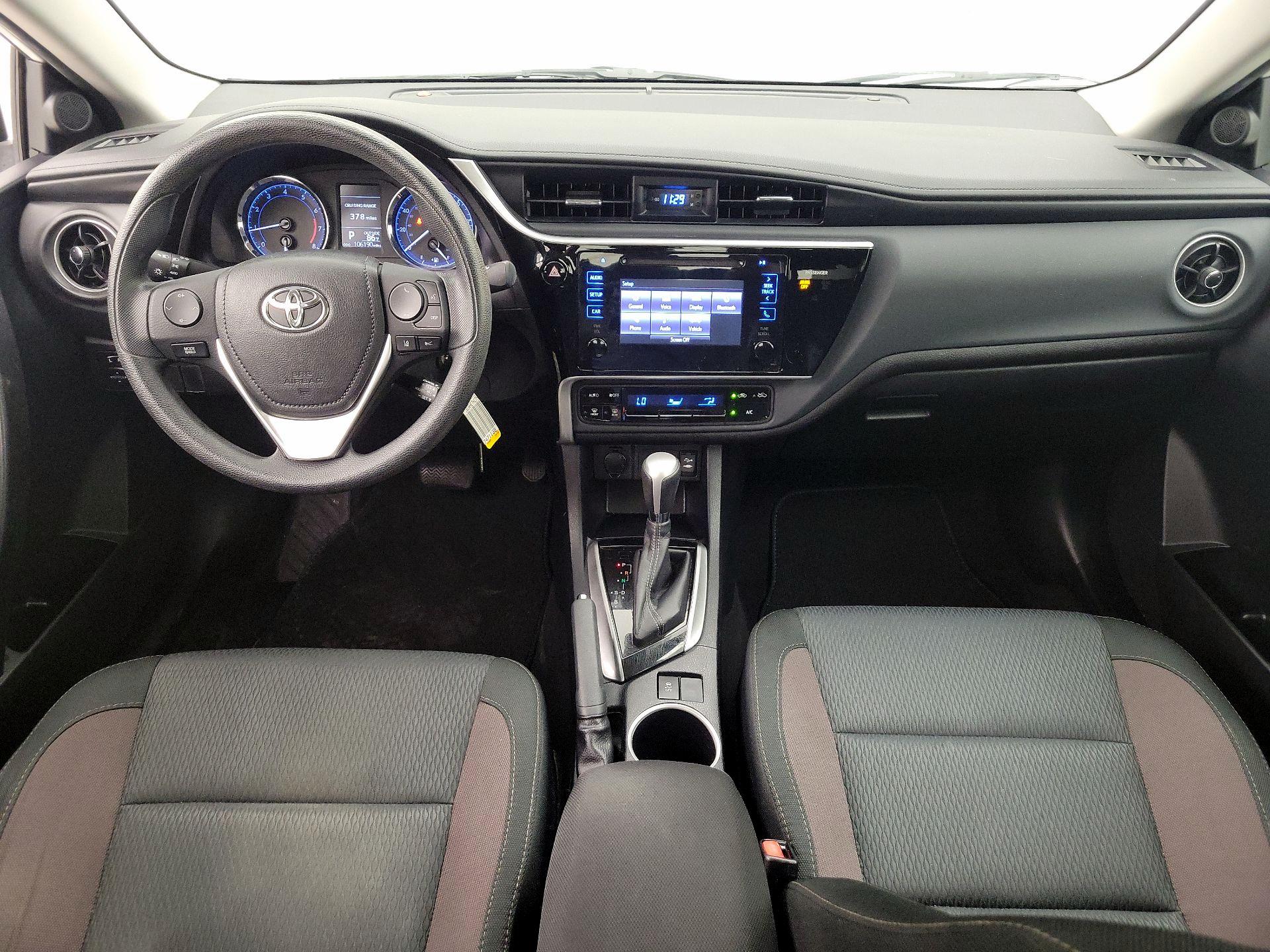 Thumbnail: 2017 Toyota Corolla - 9